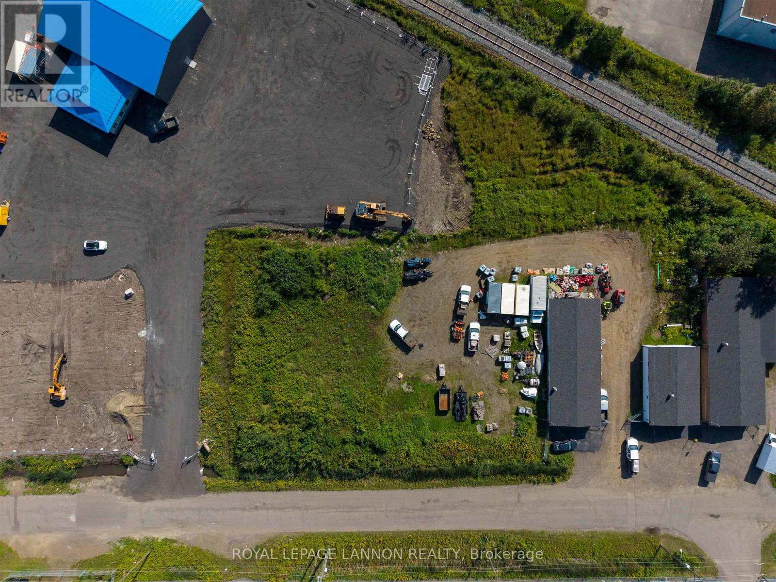 841 & 851 Field St, Thunder Bay, Ontario  P7B 6B6 - Photo 24 - X13707522