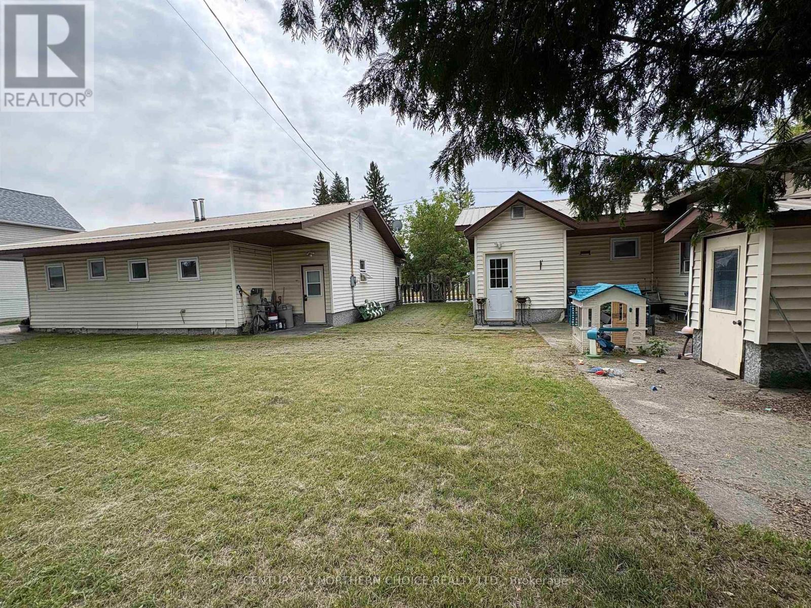 160-166 Third Street W, Fort Frances, Ontario  P9A 3A3 - Photo 7 - X13707918