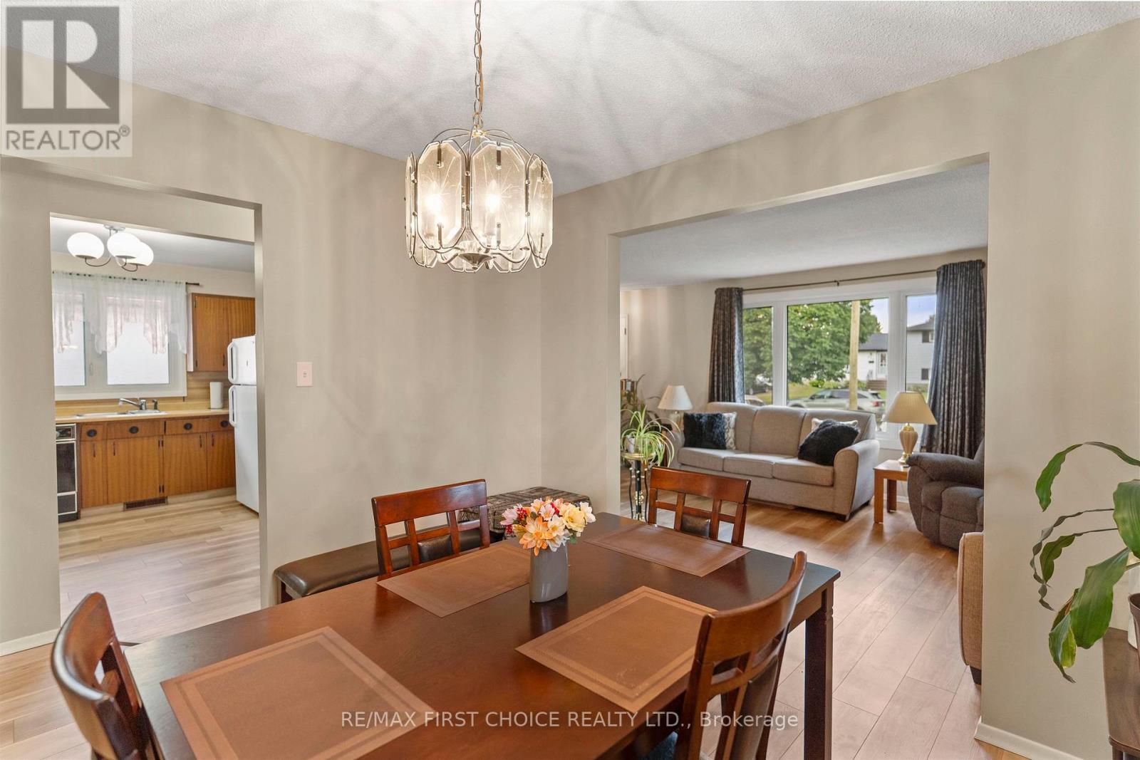 422 Simon Fraser Drive, Thunder Bay, Ontario  P7C 4Z8 - Photo 8 - X13715580