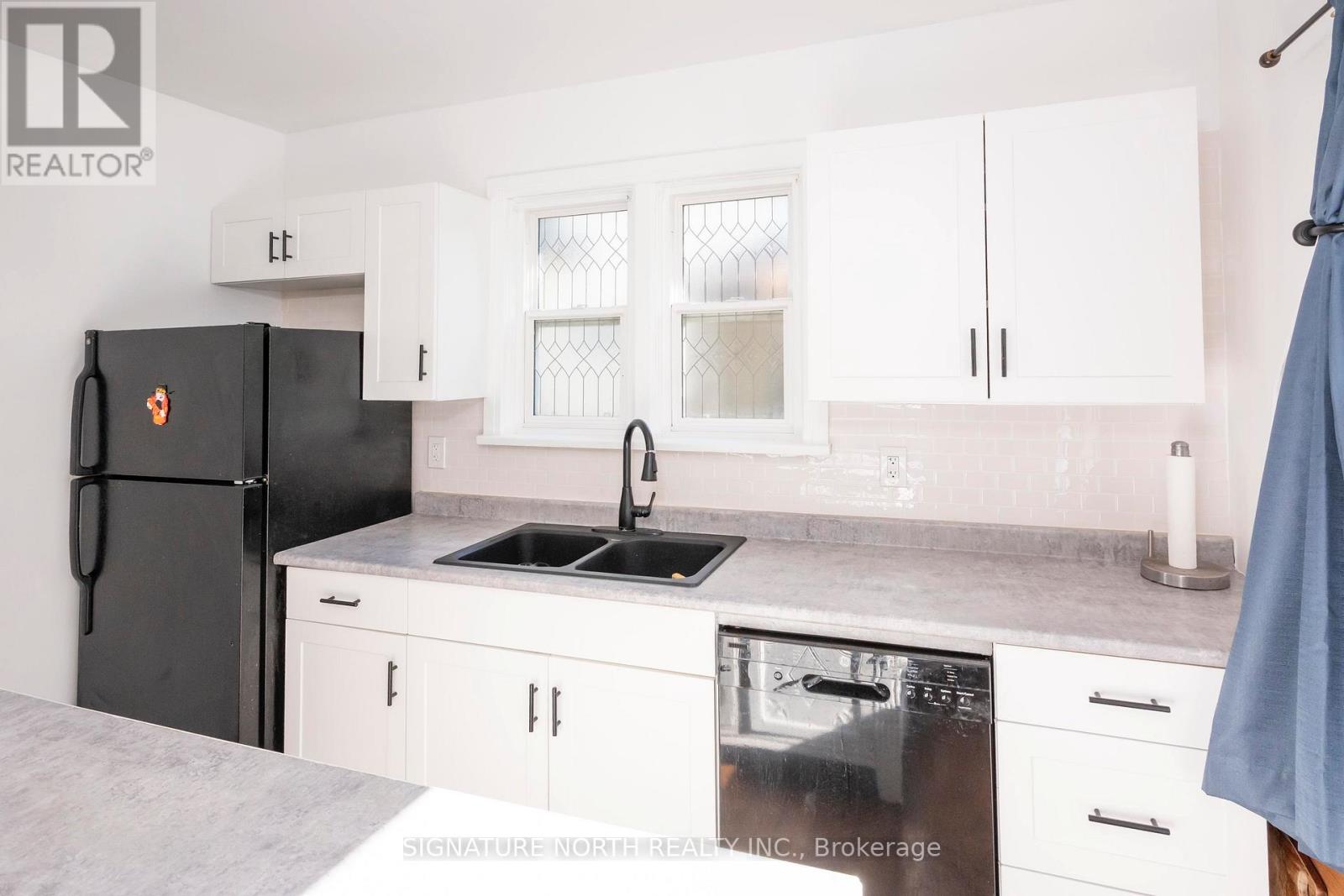 105 Machar Avenue, Thunder Bay, Ontario  P7B 2Y5 - Photo 14 - X13709898