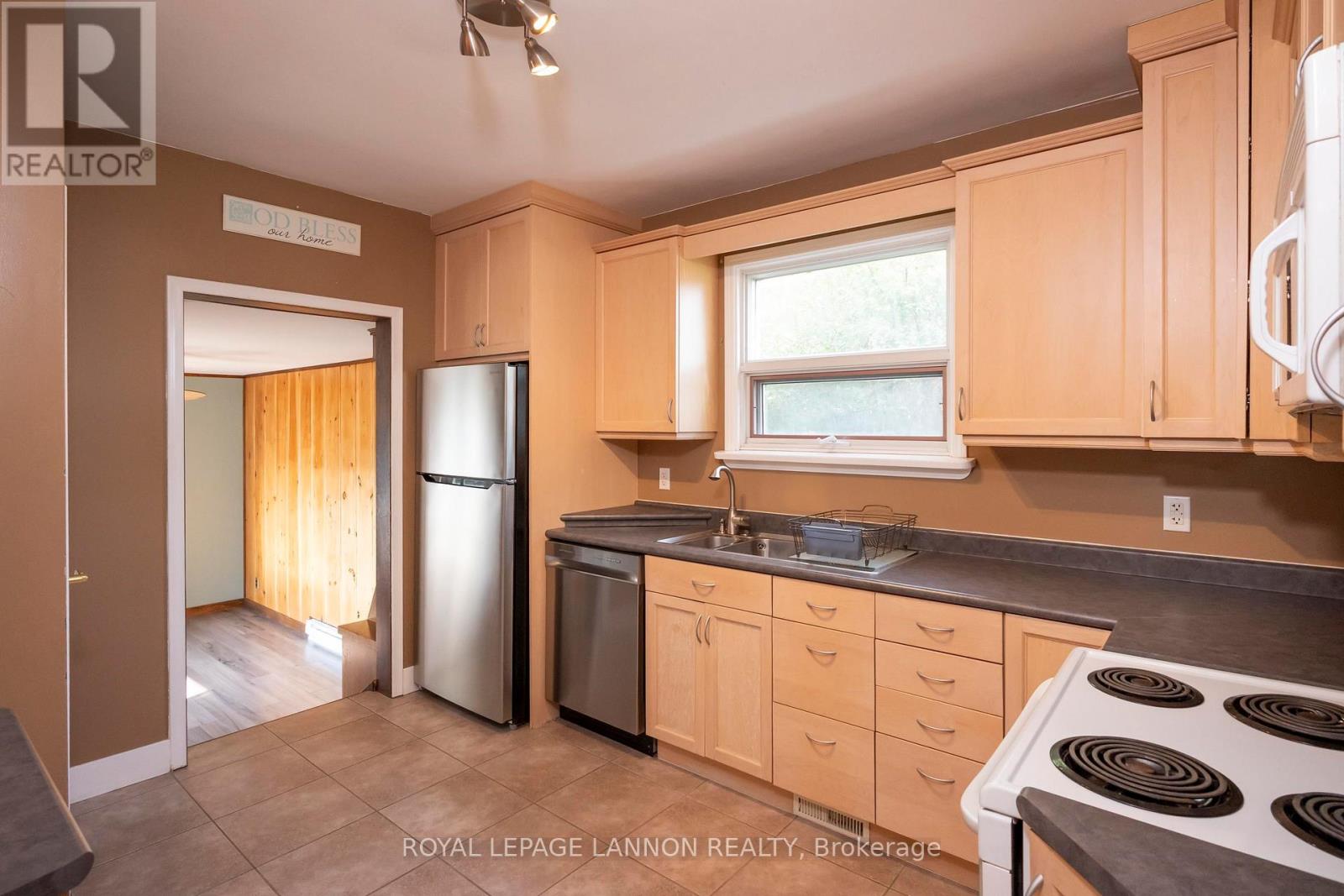 2219 Arthur Street E, Thunder Bay, Ontario  P7E 5P3 - Photo 8 - X13718132
