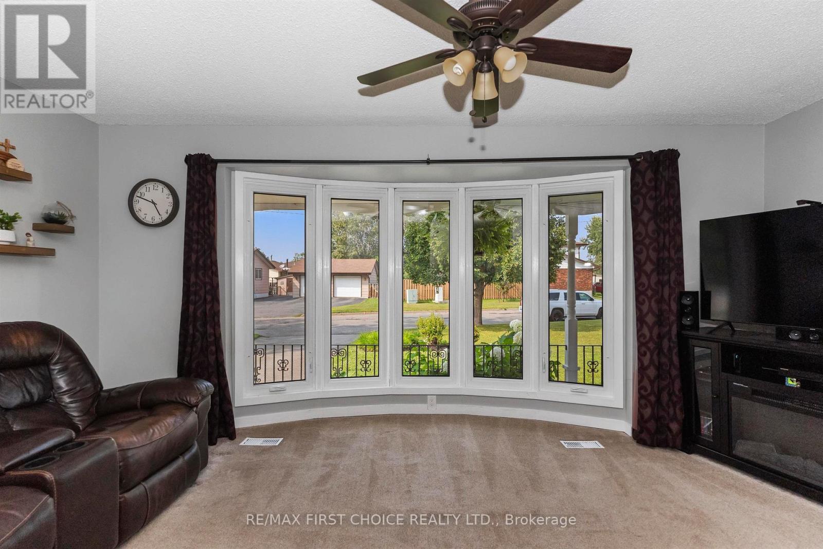 556 Laurentian Drive, Thunder Bay, Ontario  P7C 5J8 - Photo 9 - X13708264