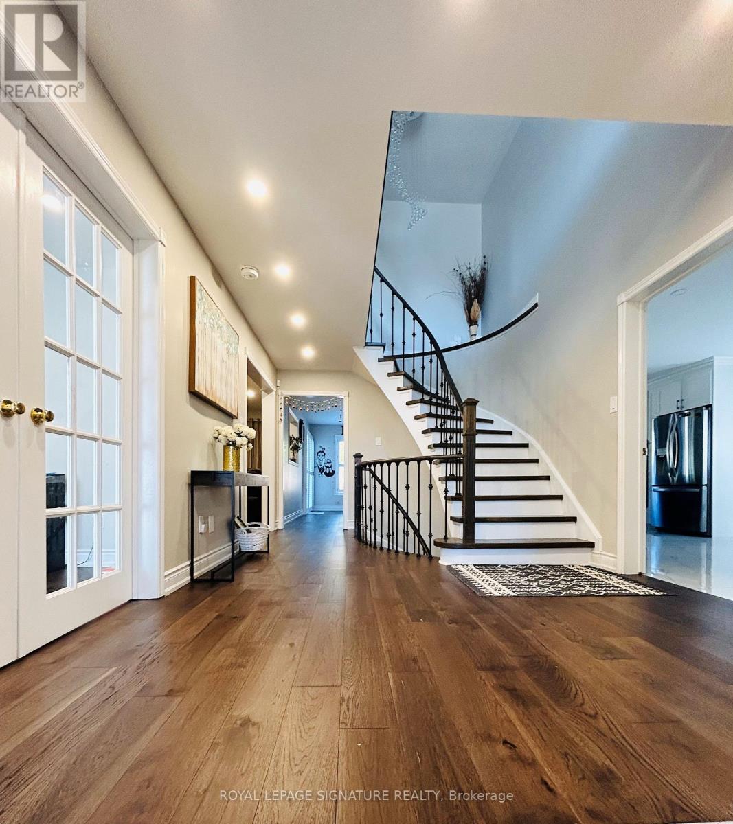 Upper - 2951 Kingsway Drive, Oakville, Ontario  L6J 6V1 - Photo 2 - W13730616