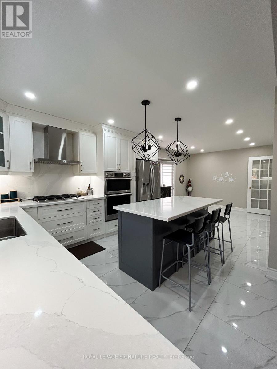 Upper - 2951 Kingsway Drive, Oakville, Ontario  L6J 6V1 - Photo 8 - W13730616