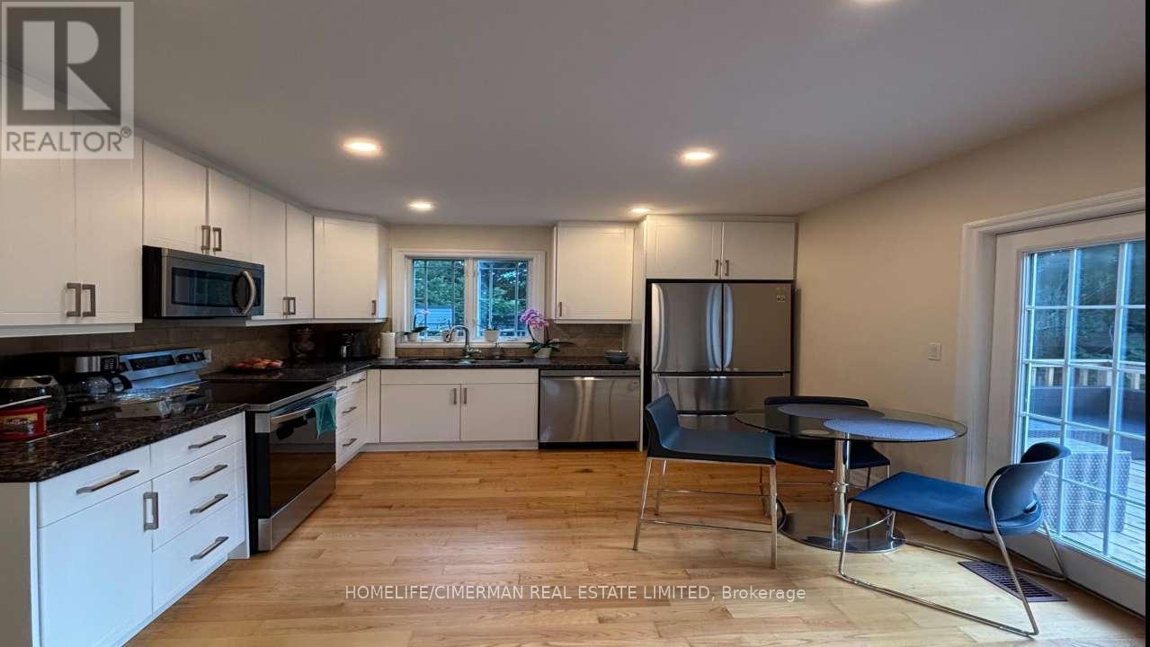 43 Riverlea Drive, Toronto, Ontario  M9P 2B1 - Photo 19 - W13730624