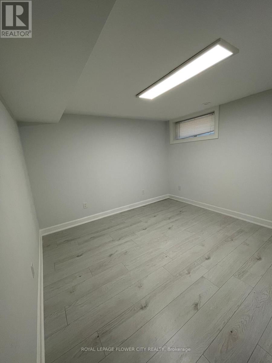 Lwr Lvl - 18 Reuben Avenue, Toronto, Ontario  M9M 1E5 - Photo 10 - W13730642