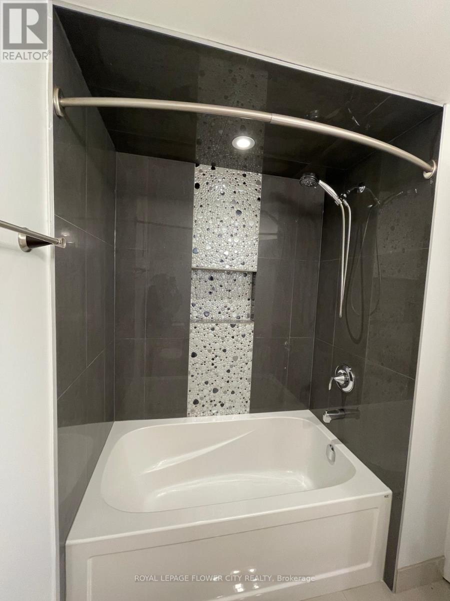 Lwr Lvl - 18 Reuben Avenue, Toronto, Ontario  M9M 1E5 - Photo 12 - W13730642