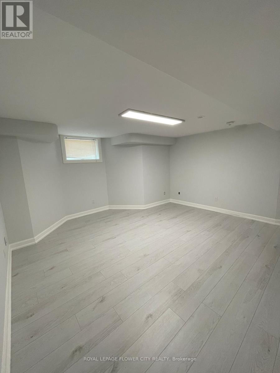 Lwr Lvl - 18 Reuben Avenue, Toronto, Ontario  M9M 1E5 - Photo 5 - W13730642