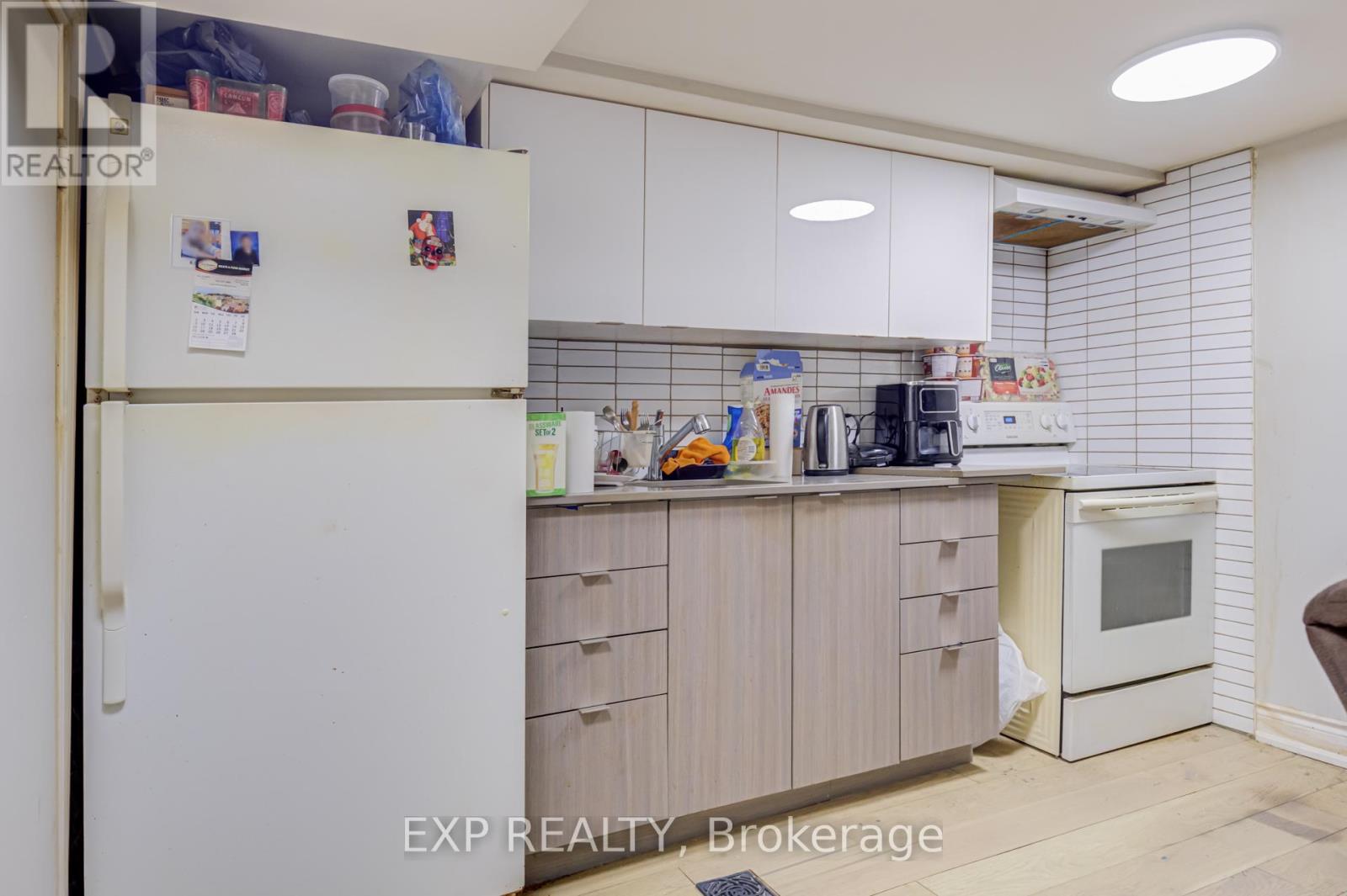 444 Maybank Avenue, Toronto, Ontario  M6N 3S8 - Photo 24 - W13730782
