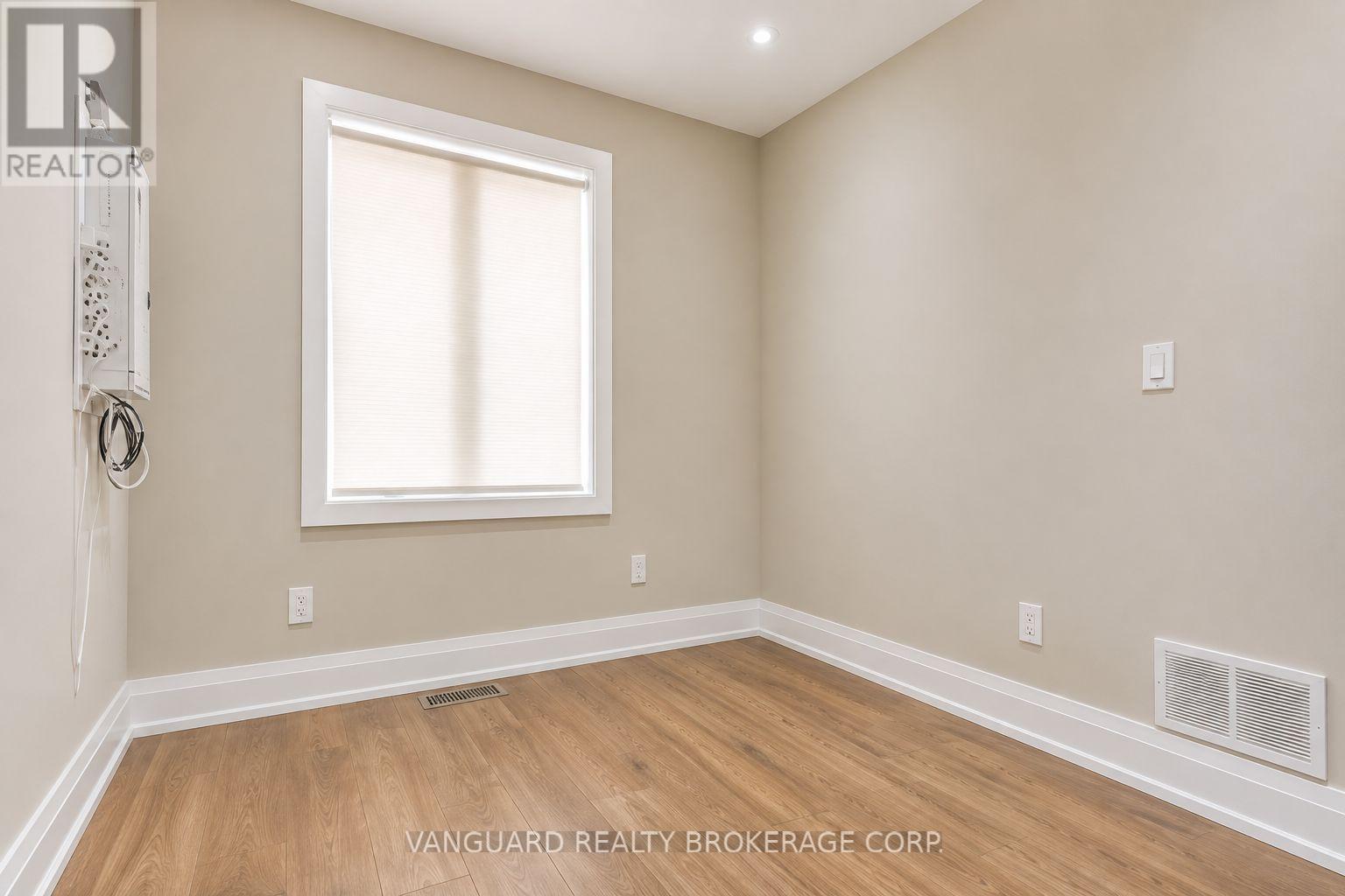 2nd Floor - 170 Yarmouth Road, Toronto, Ontario  M6G 1X4 - Photo 10 - W13730802