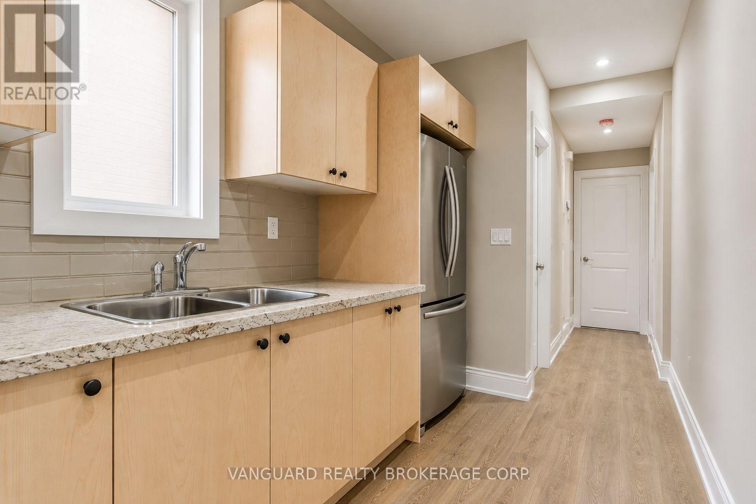2nd Floor - 170 Yarmouth Road, Toronto, Ontario  M6G 1X4 - Photo 4 - W13730802