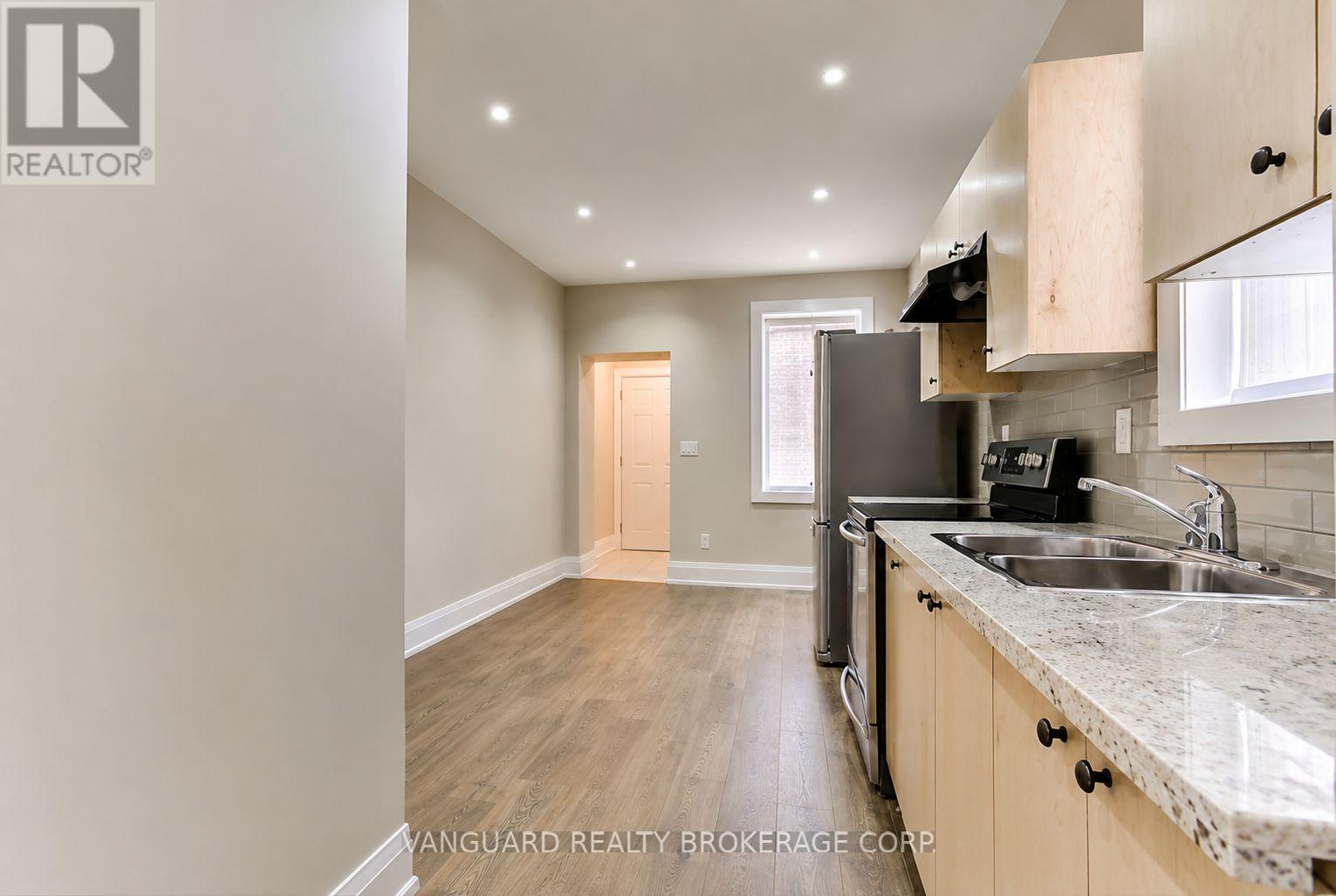 2nd Floor - 170 Yarmouth Road, Toronto, Ontario  M6G 1X4 - Photo 7 - W13730802