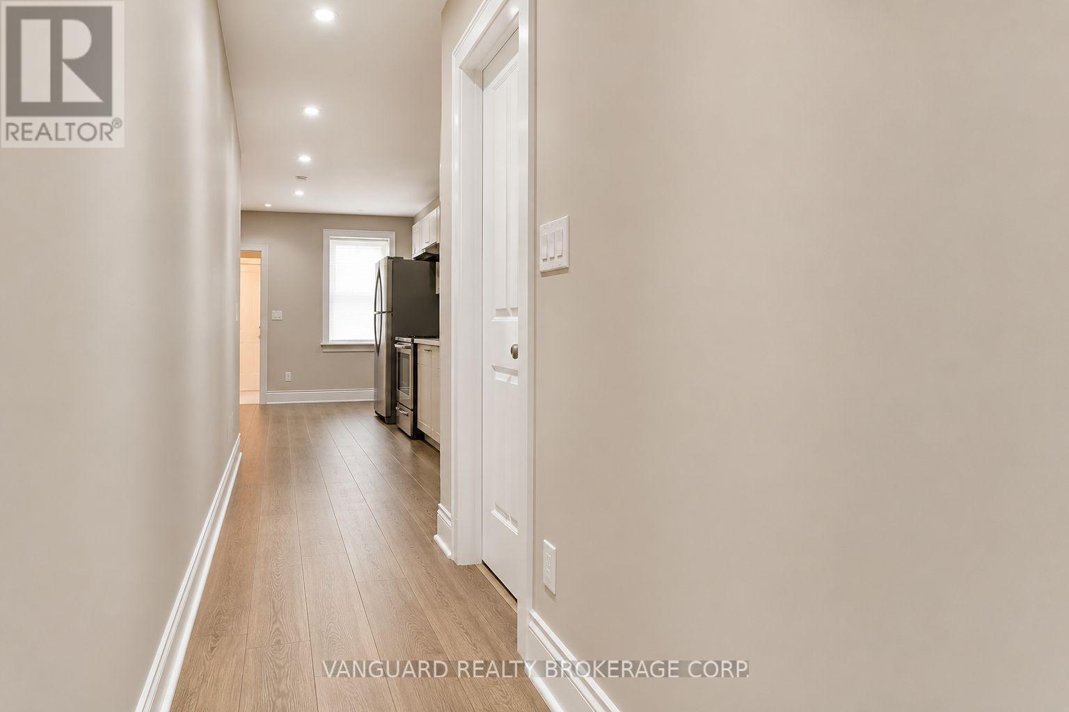 2nd Floor - 170 Yarmouth Road, Toronto, Ontario  M6G 1X4 - Photo 8 - W13730802