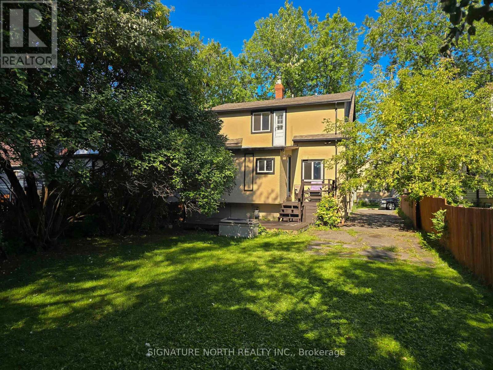 105 Machar Avenue, Thunder Bay, Ontario  P7B 2Y5 - Photo 3 - X13709898