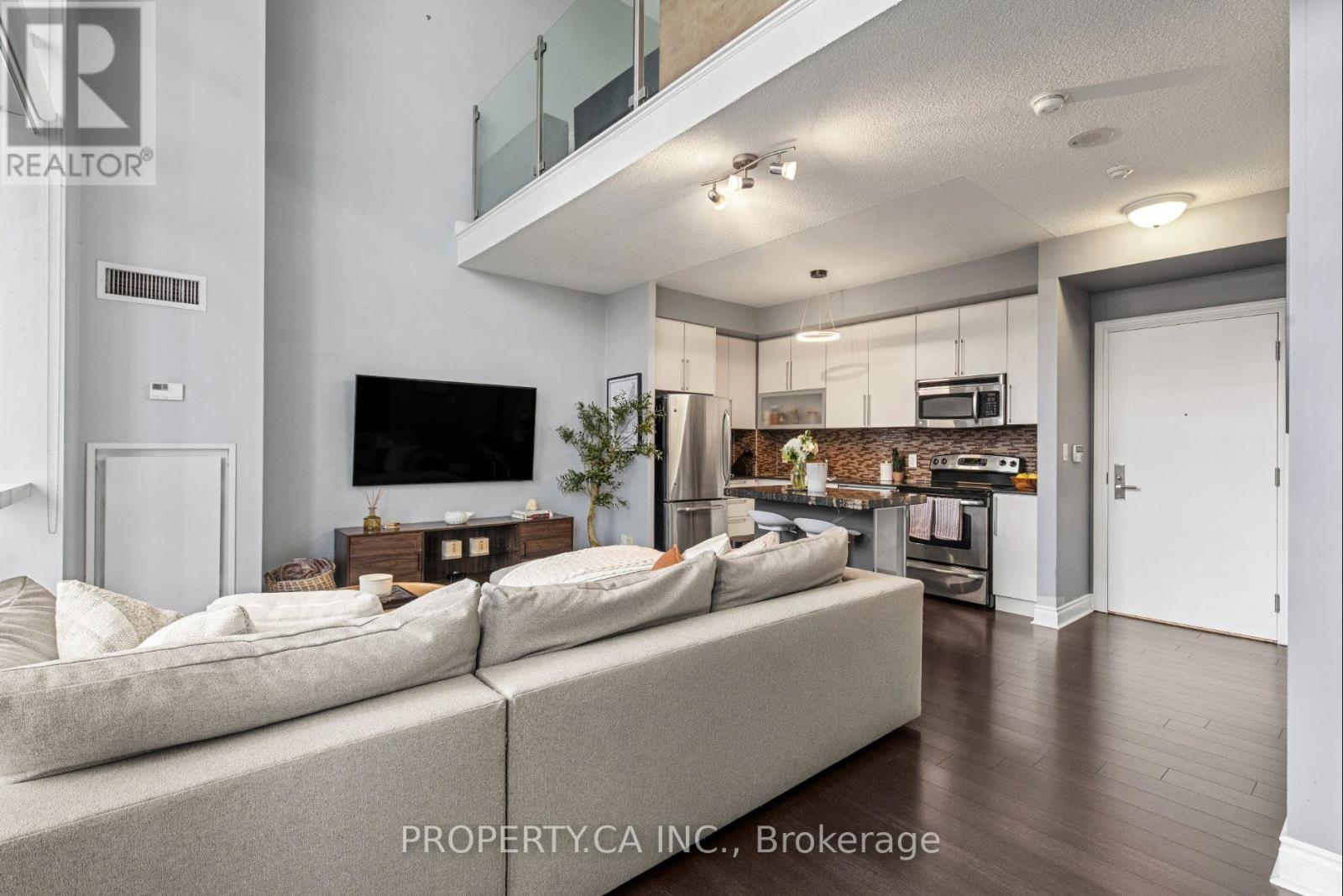 211 - 16 Brookers Lane, Toronto, Ontario  M8V 0A5 - Photo 3 - W13730922