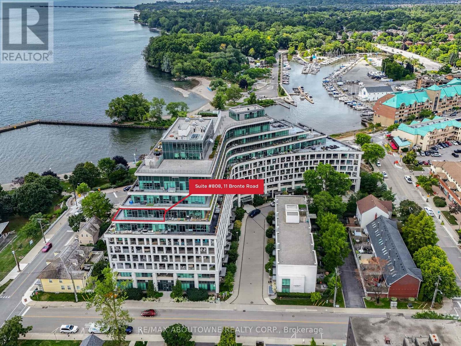 808 - 11 Bronte Road, Oakville, Ontario L6L 5B6 - Photo 2 - W13730964