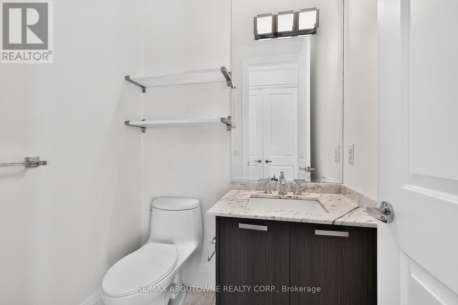 808 - 11 Bronte Road, Oakville, Ontario L6L 5B6 - Photo 30 - W13730964
