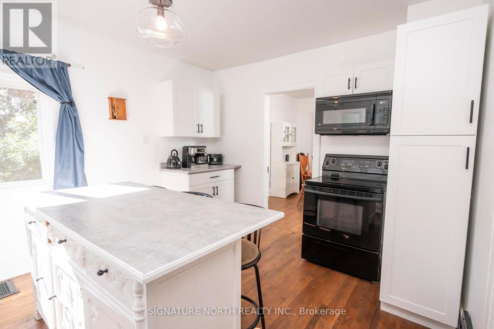 105 Machar Avenue, Thunder Bay, Ontario  P7B 2Y5 - Photo 16 - X13709898