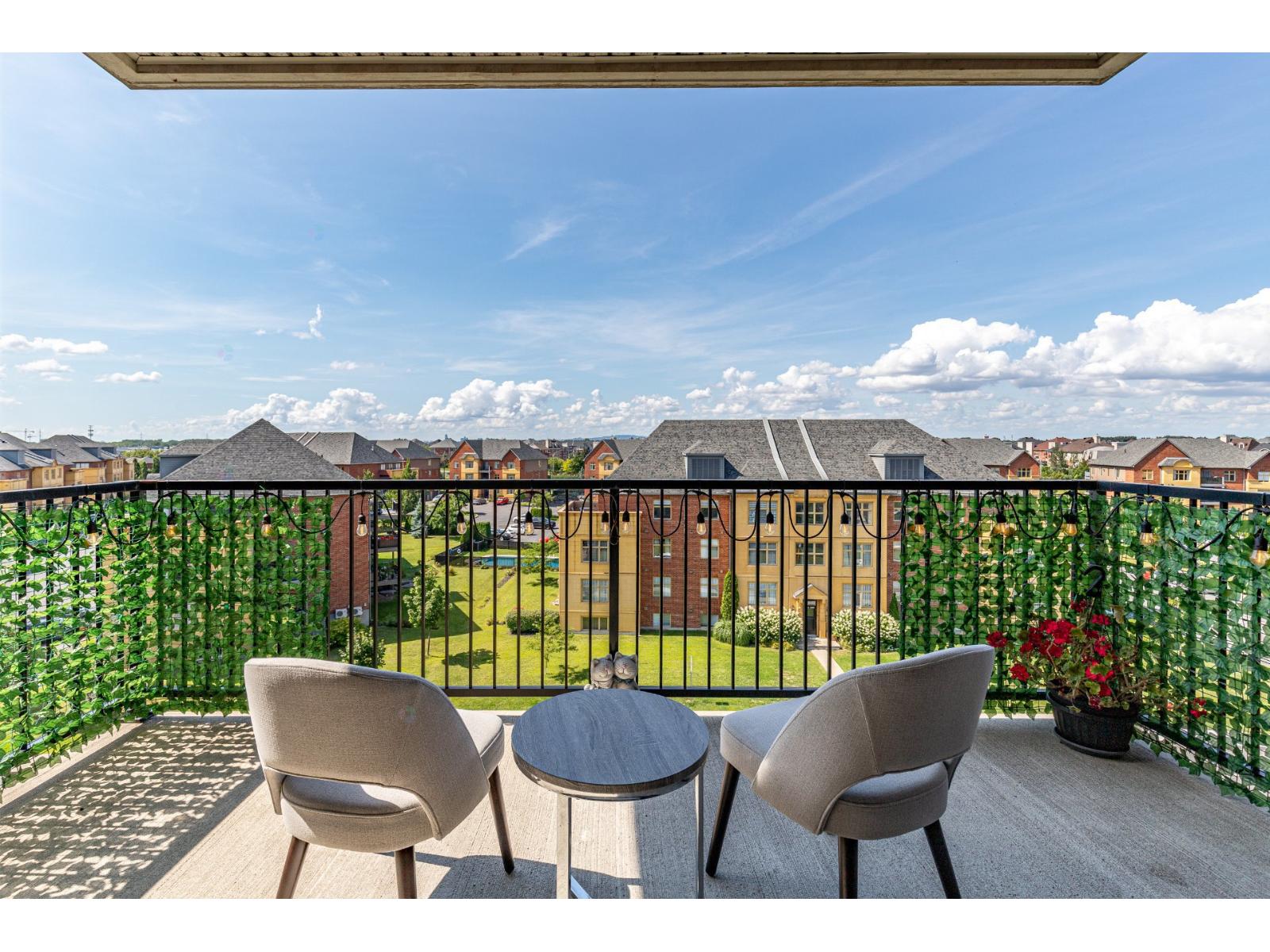 8265 Rue de Londres|#513 Brossard Quebec Canada J4Y0P8 1