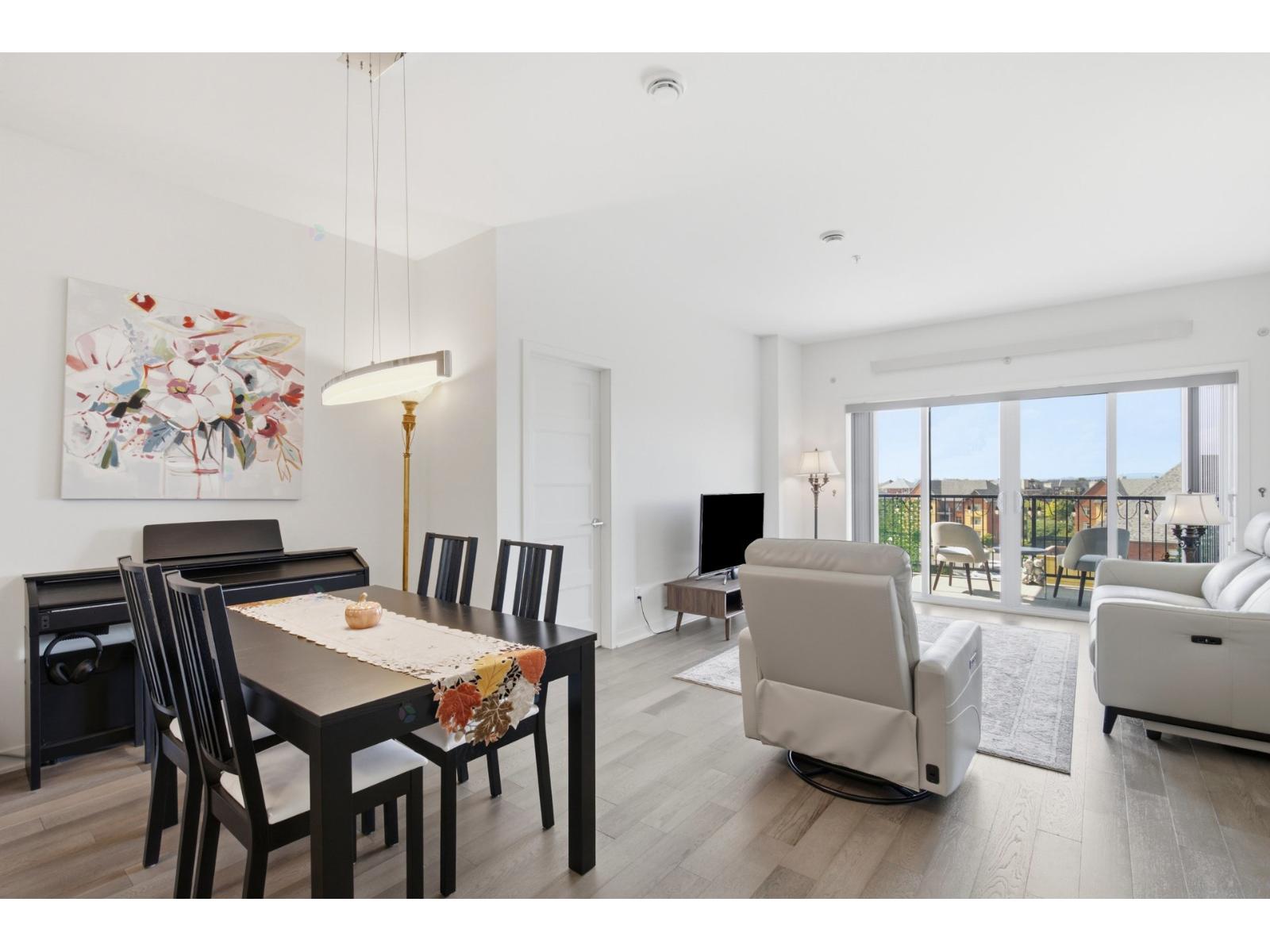 8265 Rue de Londres|#513 Brossard Quebec Canada J4Y0P8 3