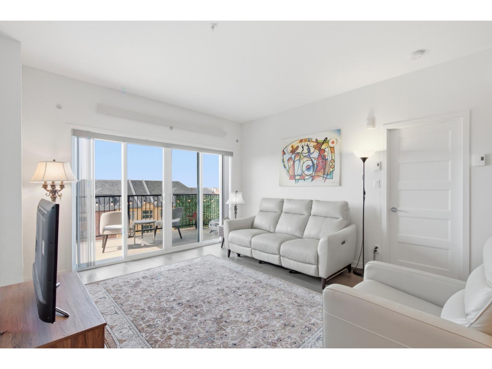 8265 Rue de Londres|#513 Brossard Quebec Canada J4Y0P8 4