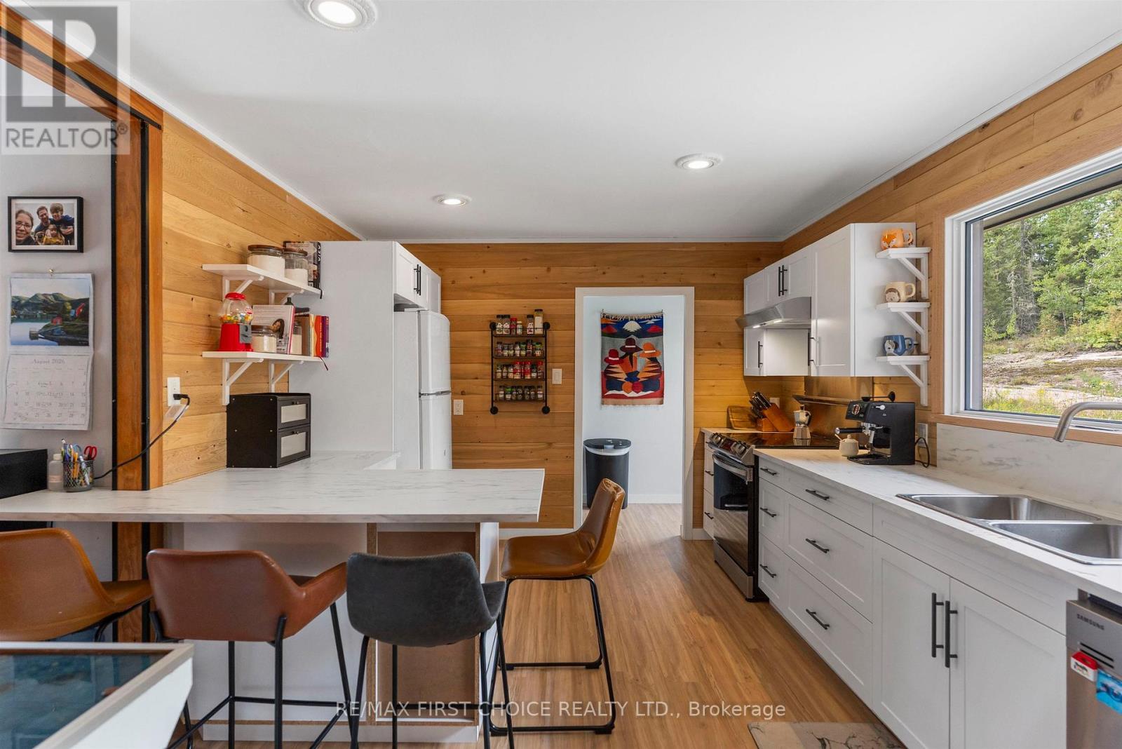 1950 Lakeshore Drive, Shuniah, Ontario  P7A 0L3 - Photo 9 - X13718990