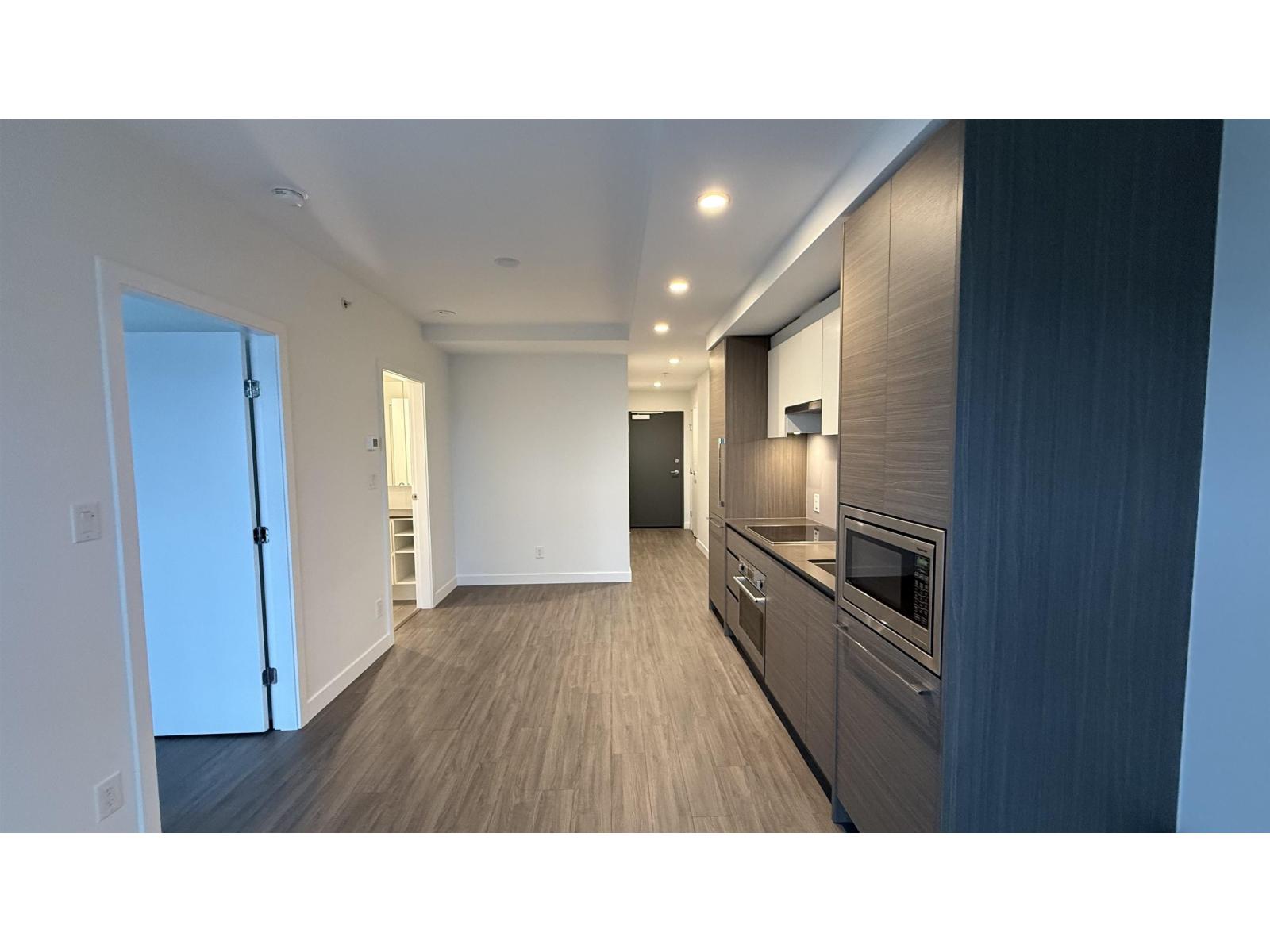 512 13615 Fraser Highway, Surrey, British Columbia  V3T 0P7 - Photo 4 - R3160299