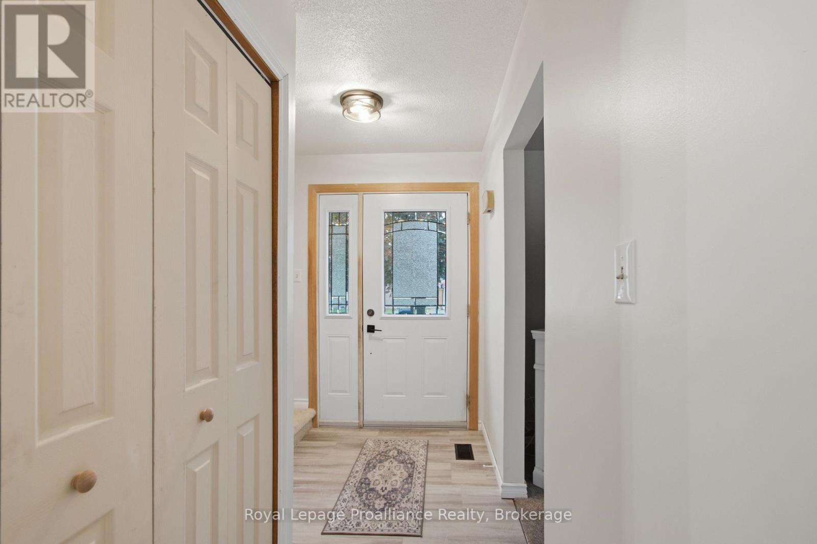 12 O'neil Crescent, Quinte West, Ontario  K8V 5Y6 - Photo 10 - X13731062