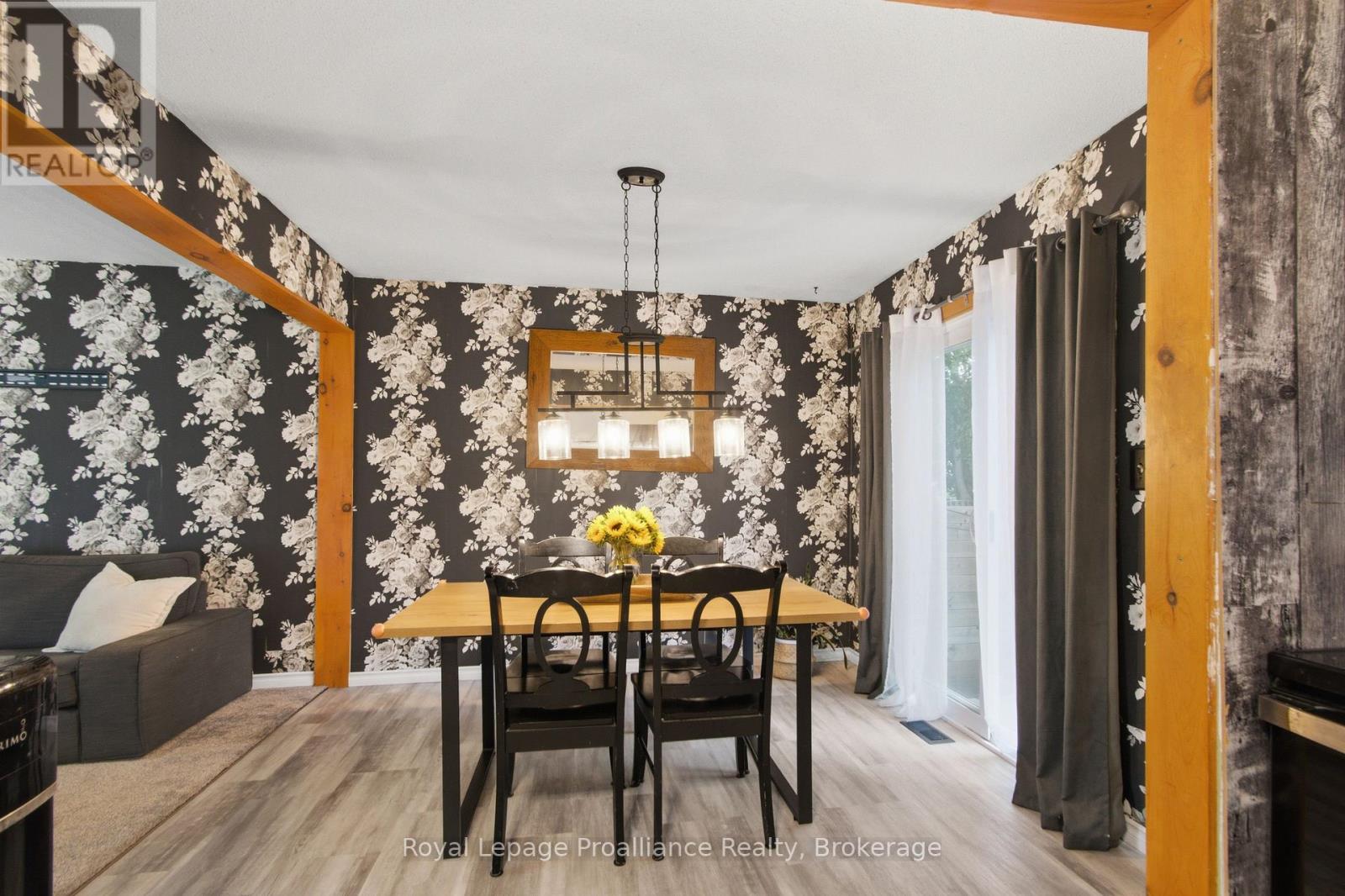 12 O'neil Crescent, Quinte West, Ontario  K8V 5Y6 - Photo 16 - X13731062
