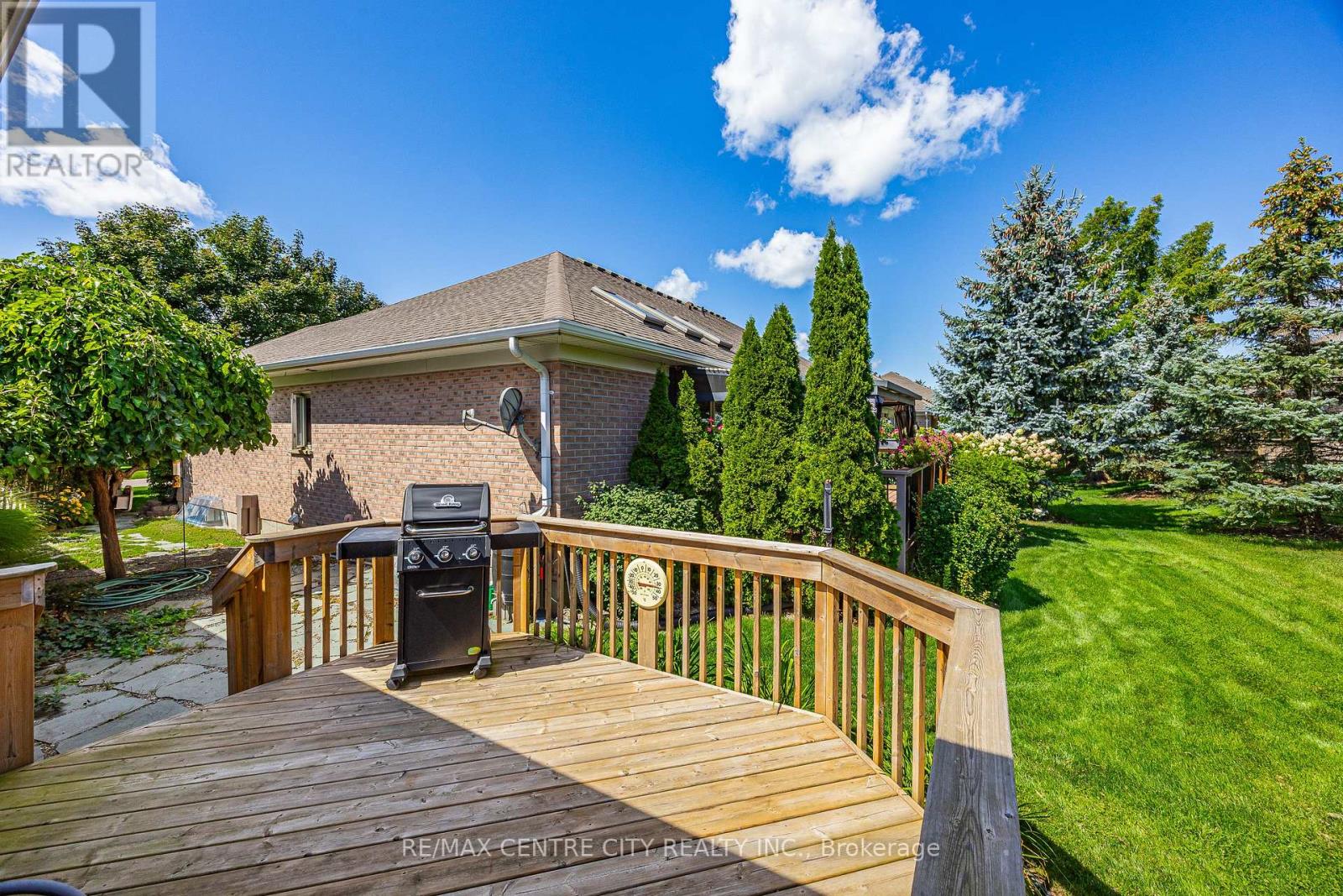 33 Ilderbrook Circle, Middlesex Centre, Ontario  N0M 2A0 - Photo 38 - X13731172