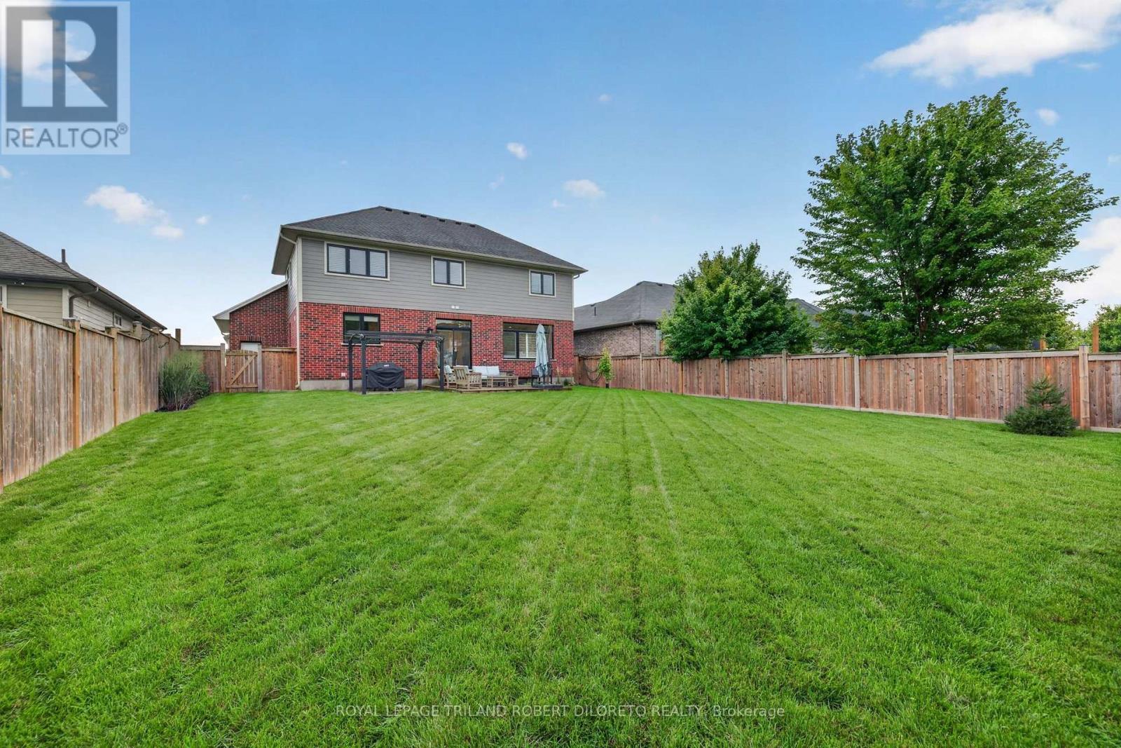 734 Radisson Lane, Strathroy-Caradoc, Ontario  N0L 1W0 - Photo 30 - X13731180