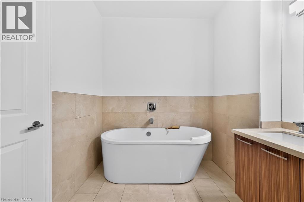 11 Bronte Road Unit# 808, Oakville, Ontario  L6L 5B6 - Photo 27 - 40858789