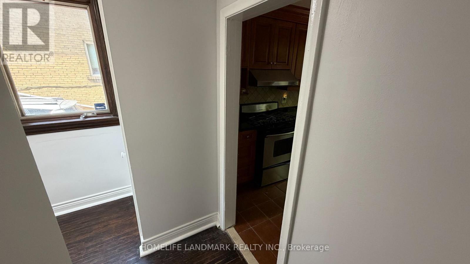 702 Sheppard Ave E Avenue E, Toronto, Ontario  M2K 1B7 - Photo 12 - C13731032