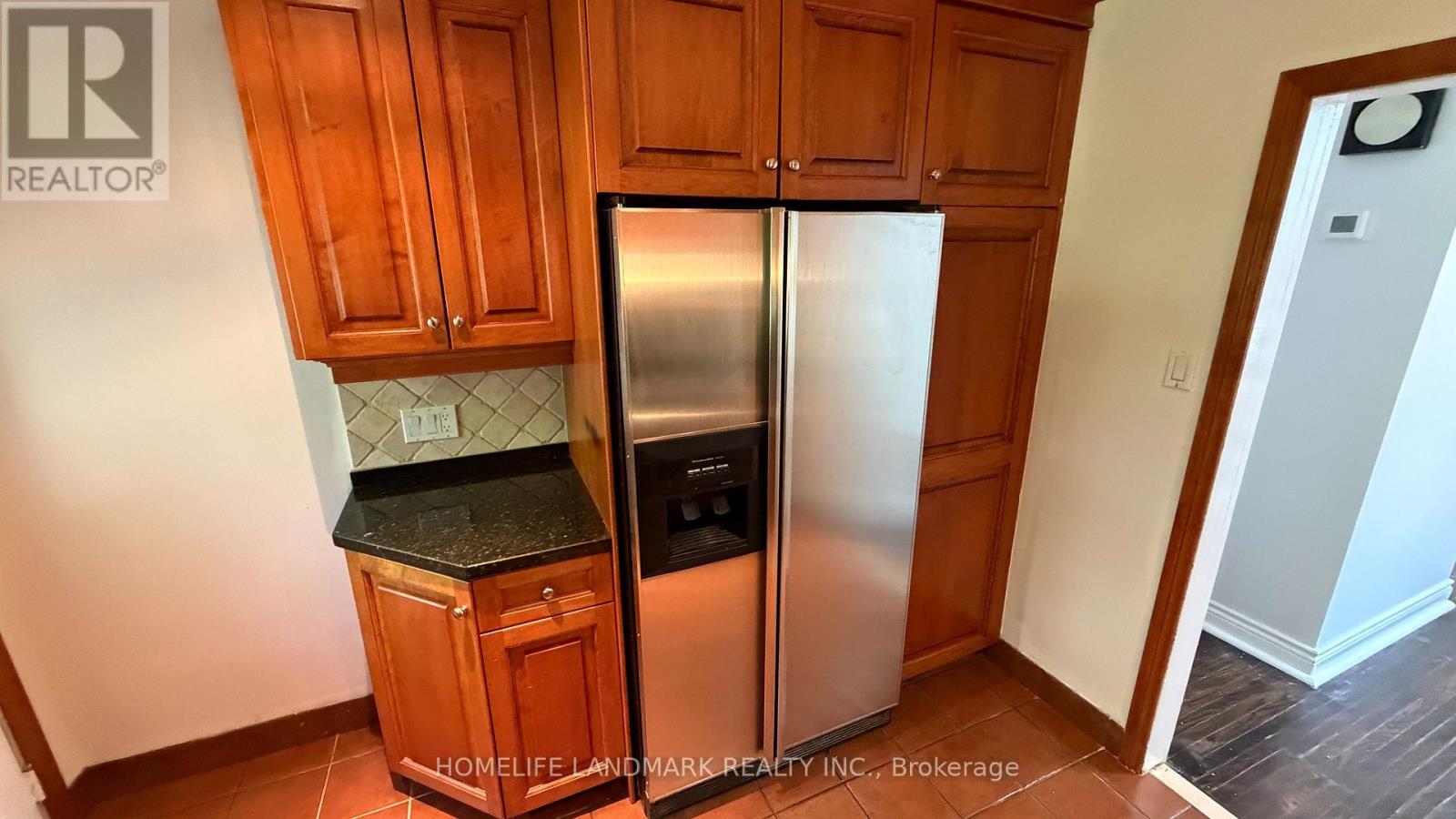 702 Sheppard Ave E Avenue E, Toronto, Ontario  M2K 1B7 - Photo 15 - C13731032