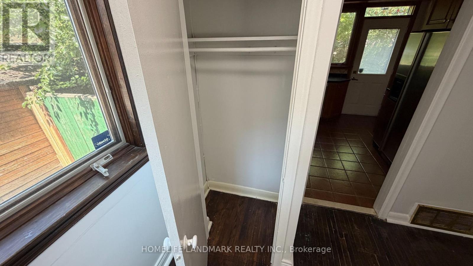702 Sheppard Ave E Avenue E, Toronto, Ontario  M2K 1B7 - Photo 17 - C13731032