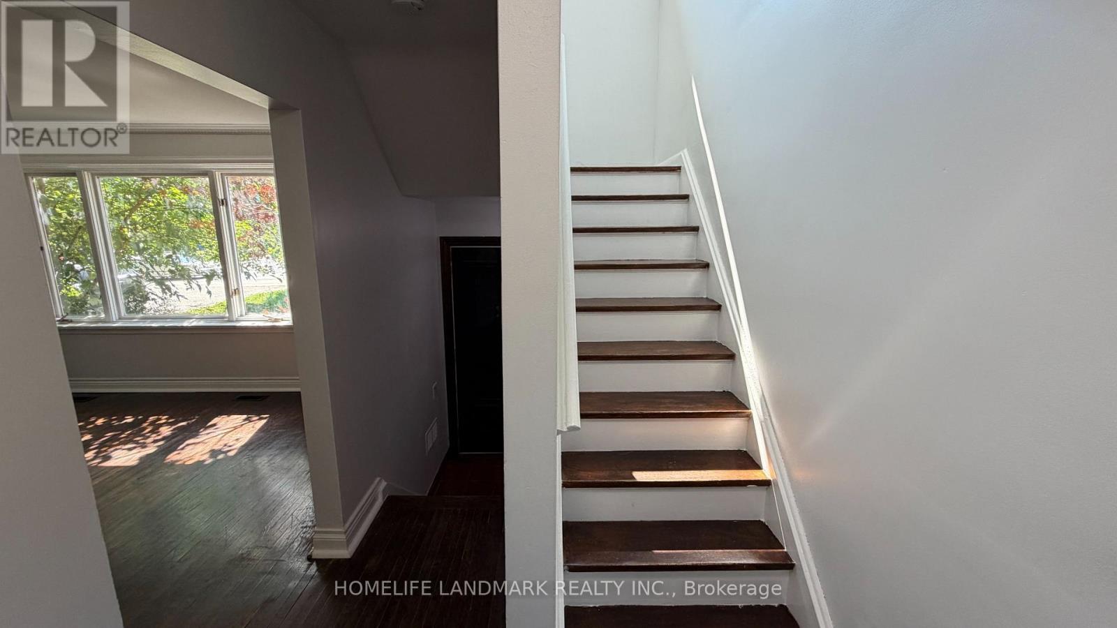 702 Sheppard Ave E Avenue E, Toronto, Ontario  M2K 1B7 - Photo 18 - C13731032