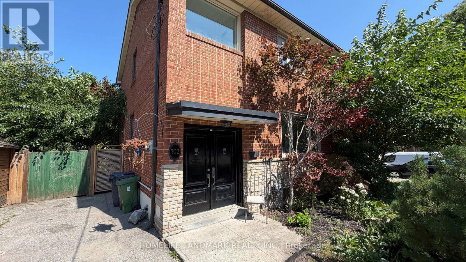 702 Sheppard Ave E Avenue E, Toronto, Ontario  M2K 1B7 - Photo 2 - C13731032