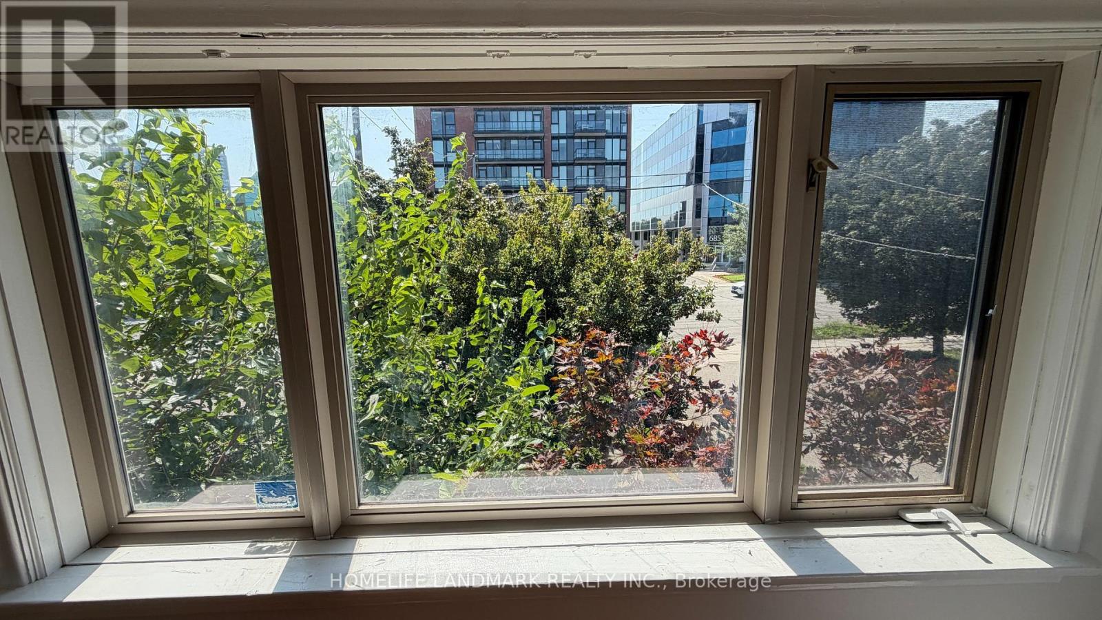 702 Sheppard Ave E Avenue E, Toronto, Ontario  M2K 1B7 - Photo 23 - C13731032