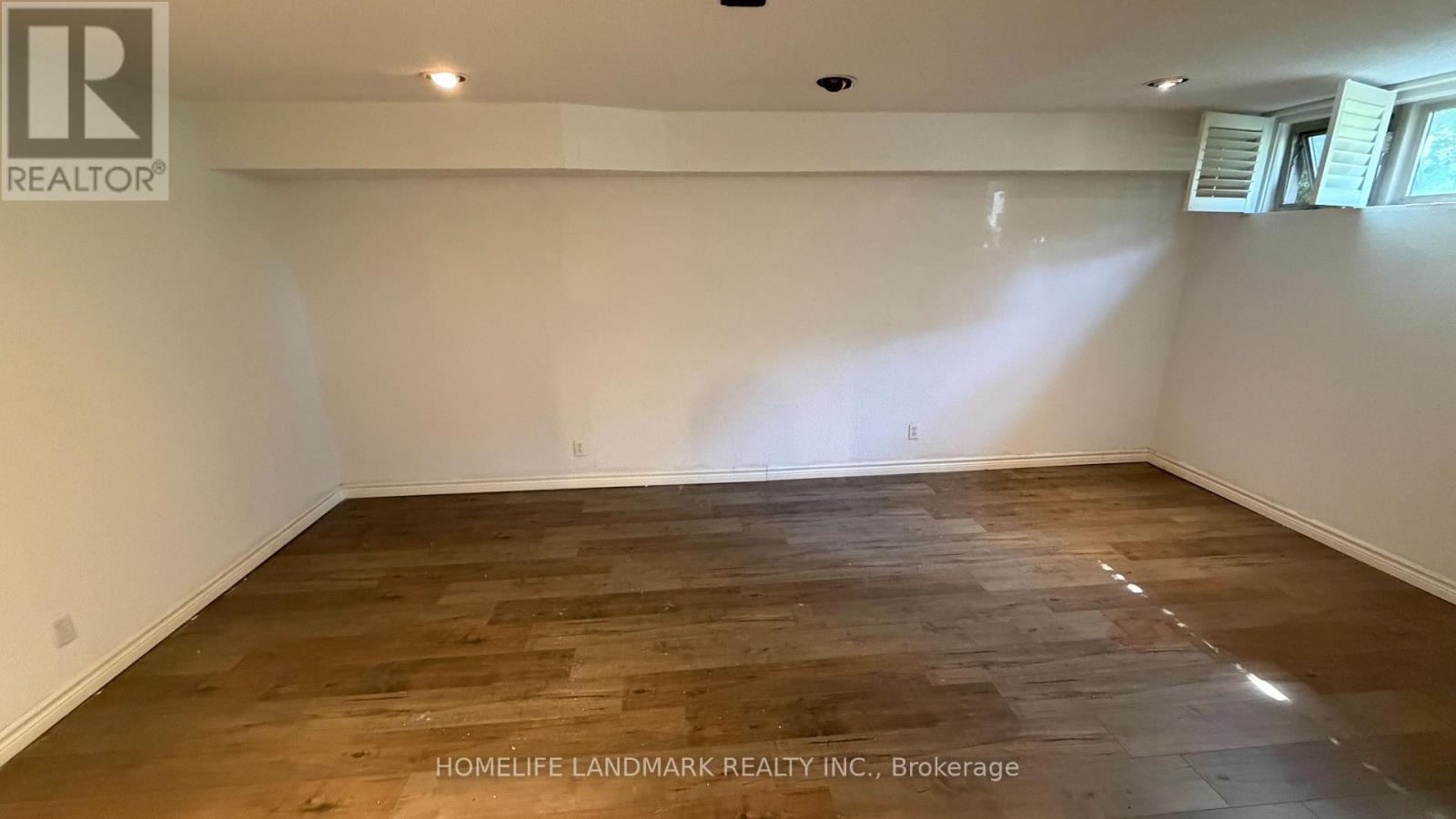 702 Sheppard Ave E Avenue E, Toronto, Ontario  M2K 1B7 - Photo 34 - C13731032