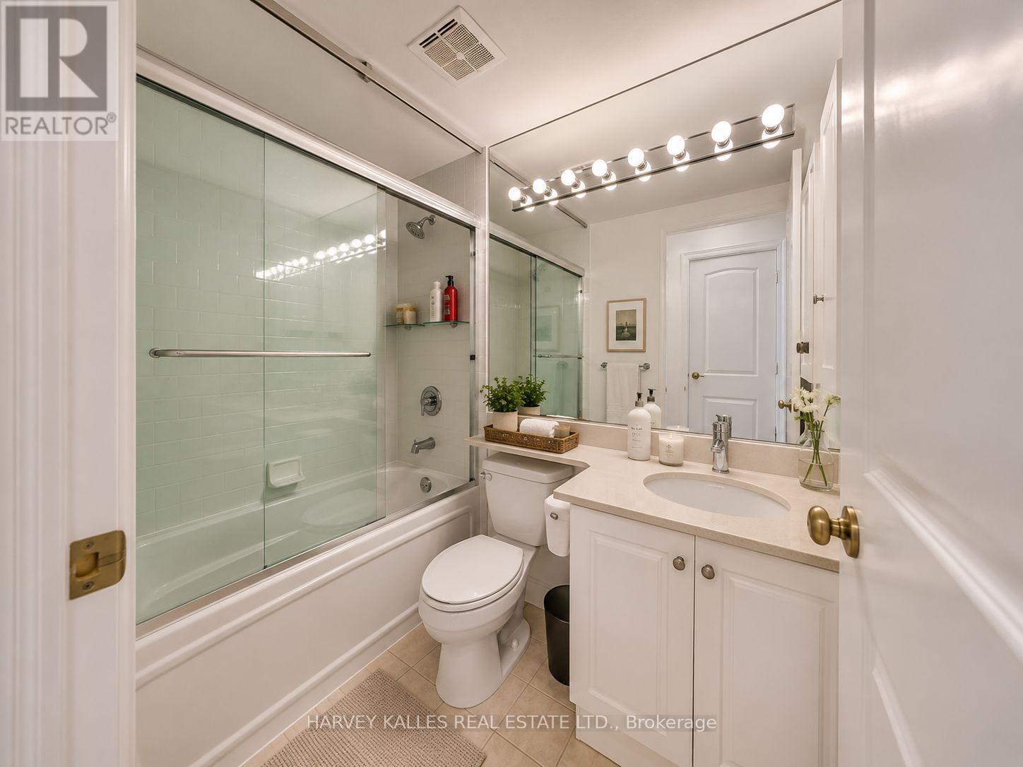 810 - 38 William Carson Crescent, Toronto, Ontario  M2P 2A1 - Photo 11 - C13731074