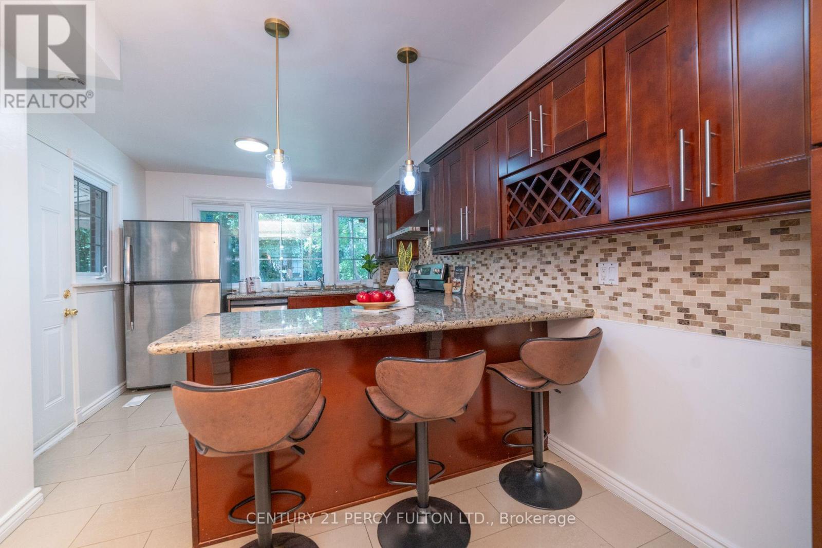 6 Donna Court, Toronto, Ontario  M2M 2C8 - Photo 13 - C13731082