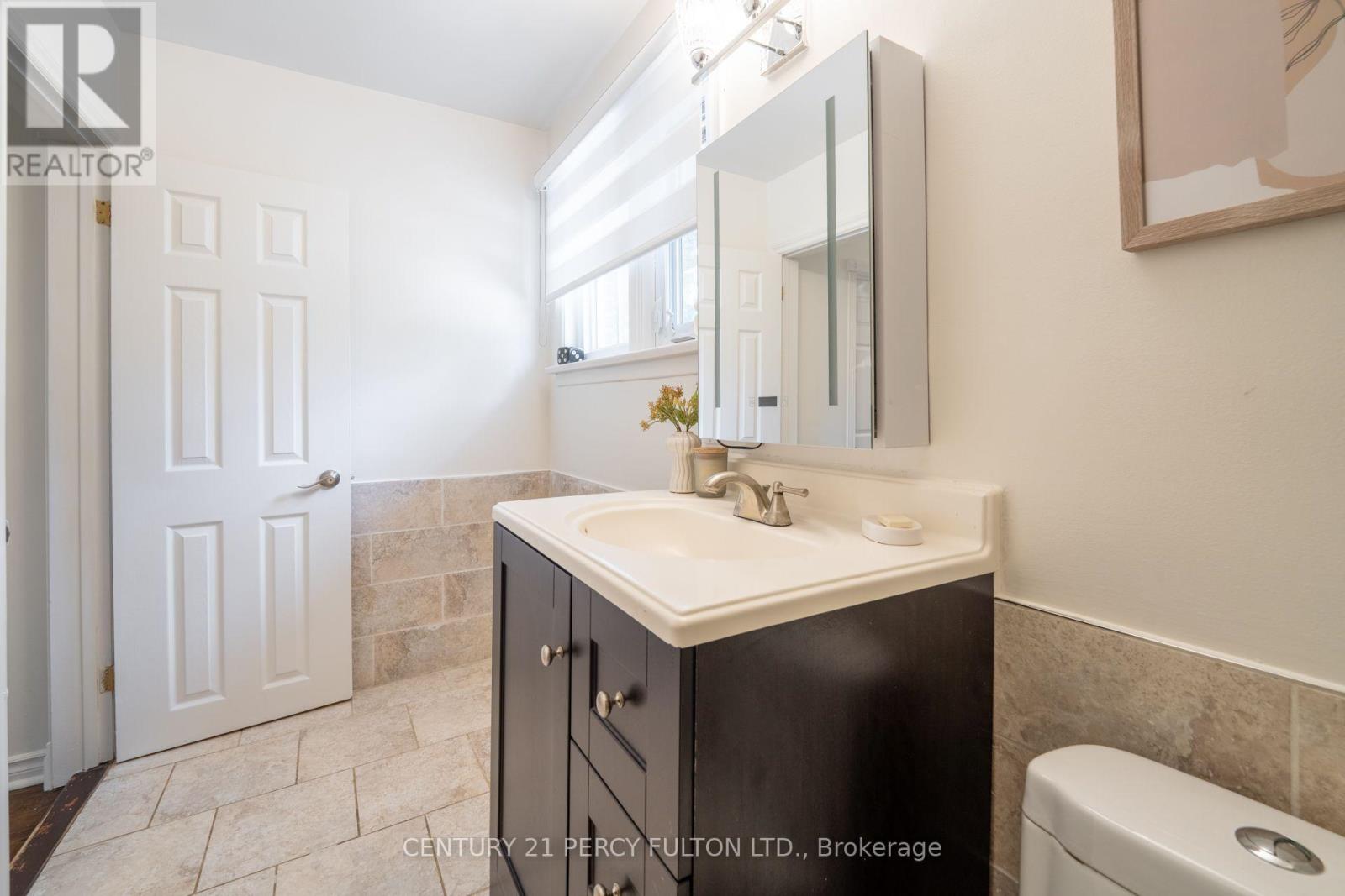 6 Donna Court, Toronto, Ontario  M2M 2C8 - Photo 30 - C13731082
