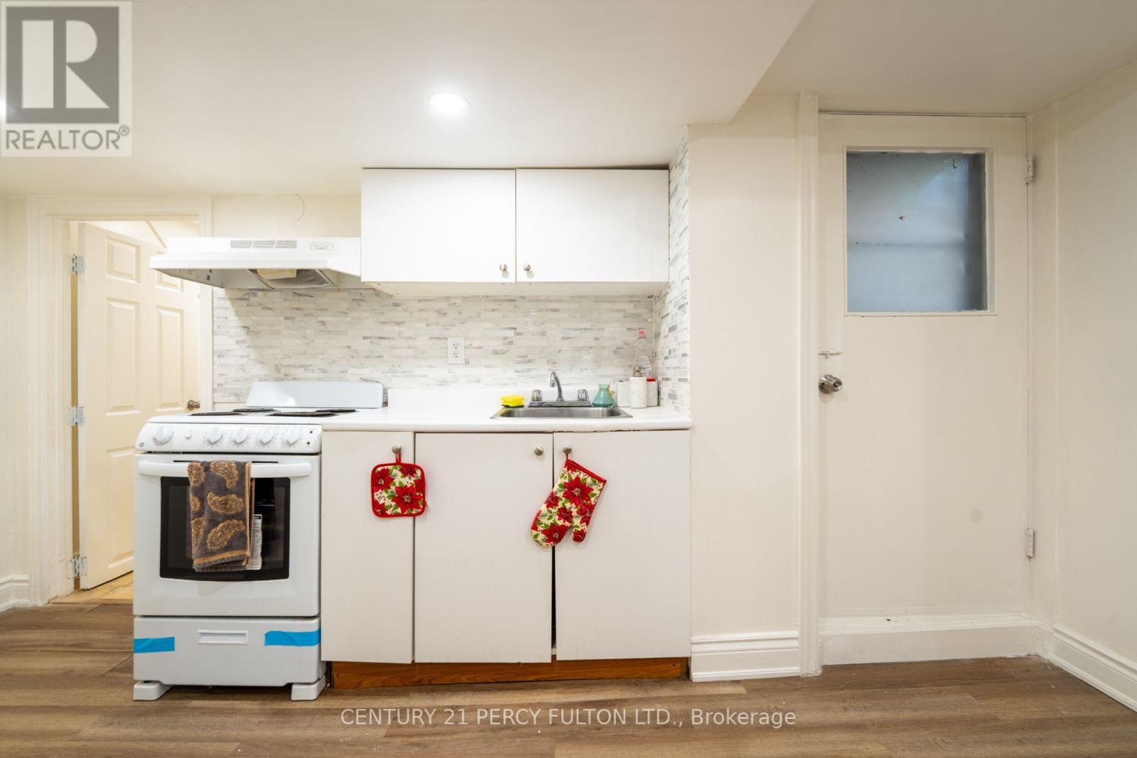 6 Donna Court, Toronto, Ontario  M2M 2C8 - Photo 39 - C13731082