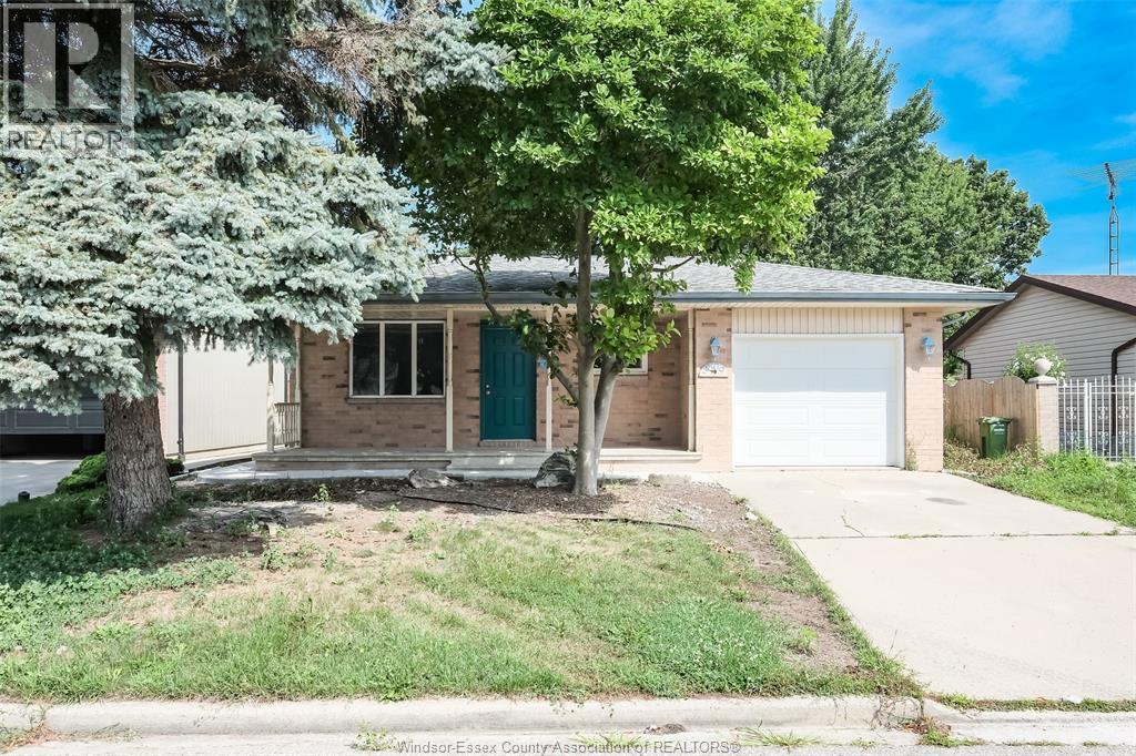 MLS# 26021281: 3309 AURORA DRIVE, Windsor, Canada