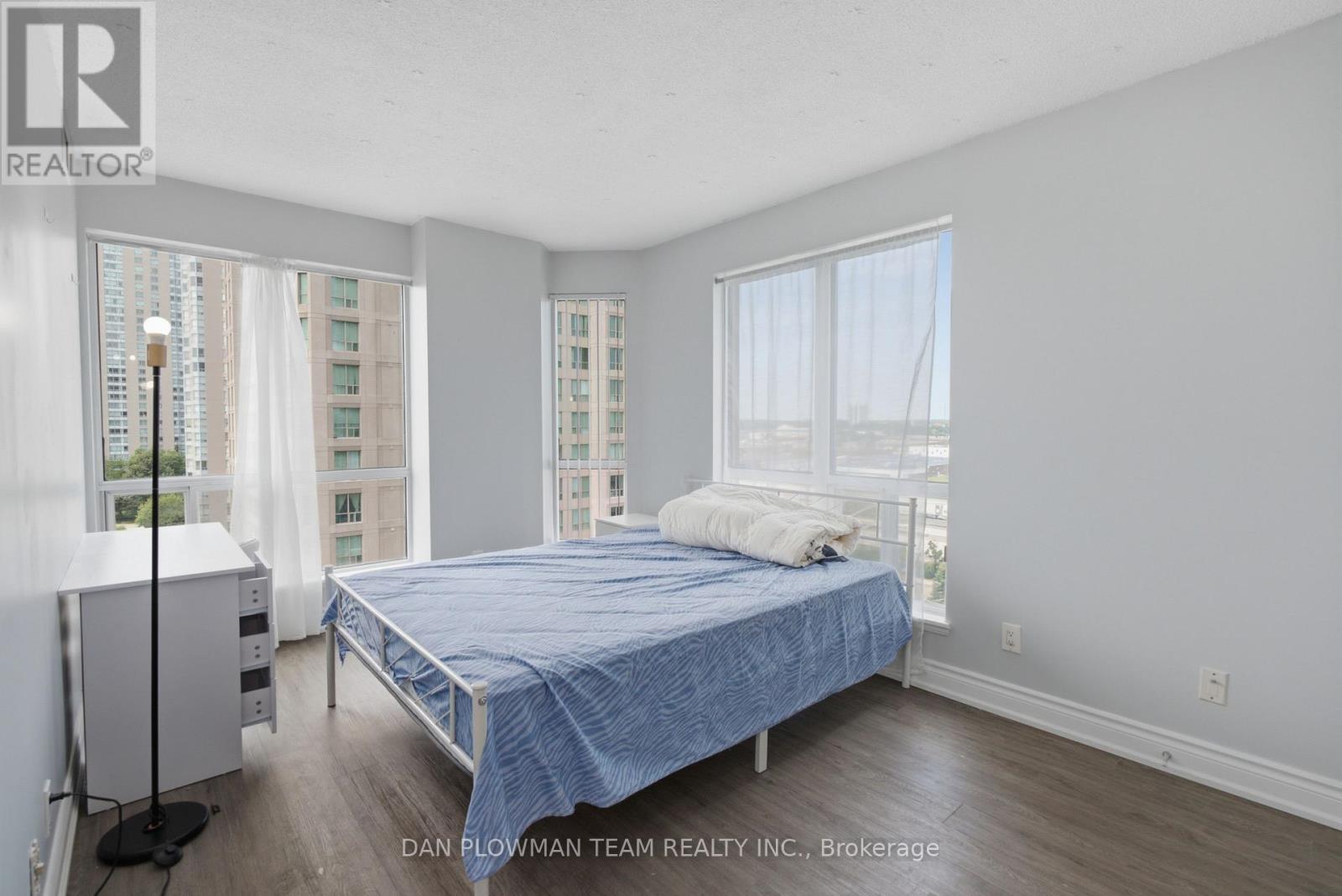 913 - 8 Lee Centre Drive, Toronto, Ontario  M1H 3H8 - Photo 11 - E13731116