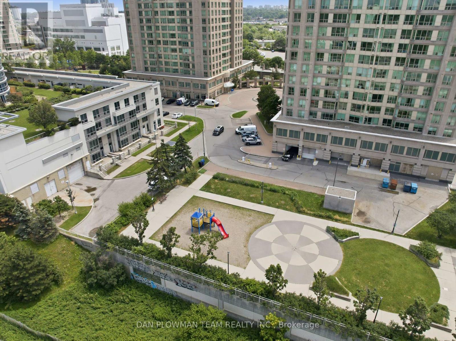 913 - 8 Lee Centre Drive, Toronto, Ontario  M1H 3H8 - Photo 4 - E13731116