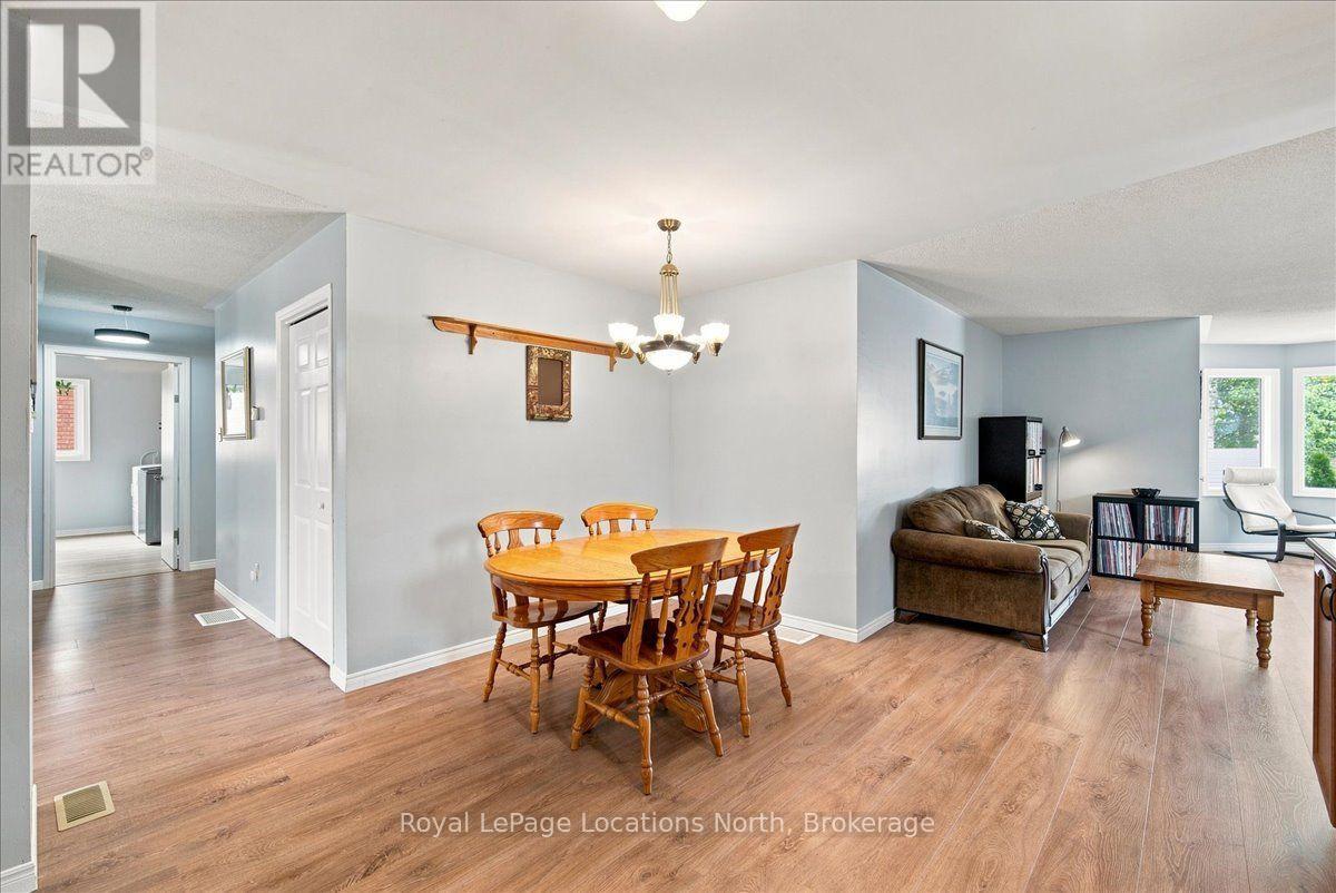 6 Royal Beech Drive, Wasaga Beach, Ontario  L9Z 1H1 - Photo 14 - S13731138