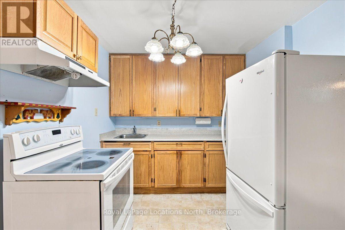 6 Royal Beech Drive, Wasaga Beach, Ontario  L9Z 1H1 - Photo 23 - S13731138