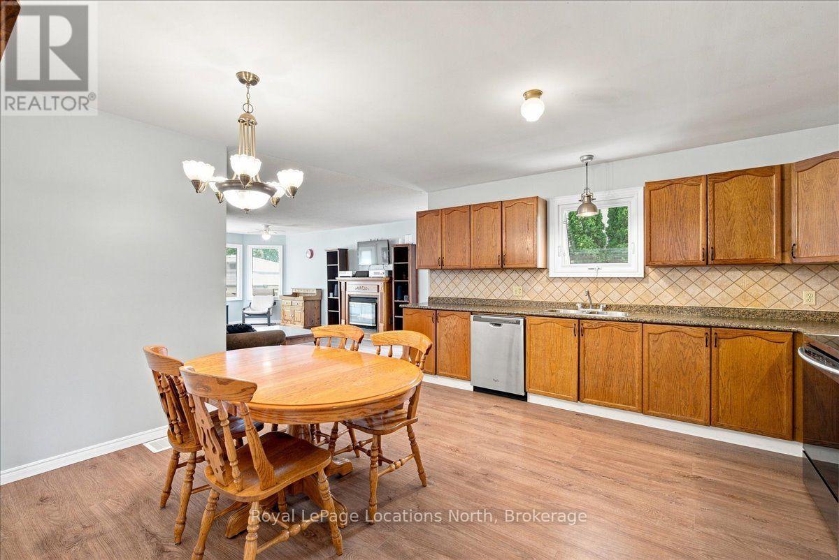 6 Royal Beech Drive, Wasaga Beach, Ontario  L9Z 1H1 - Photo 7 - S13731138