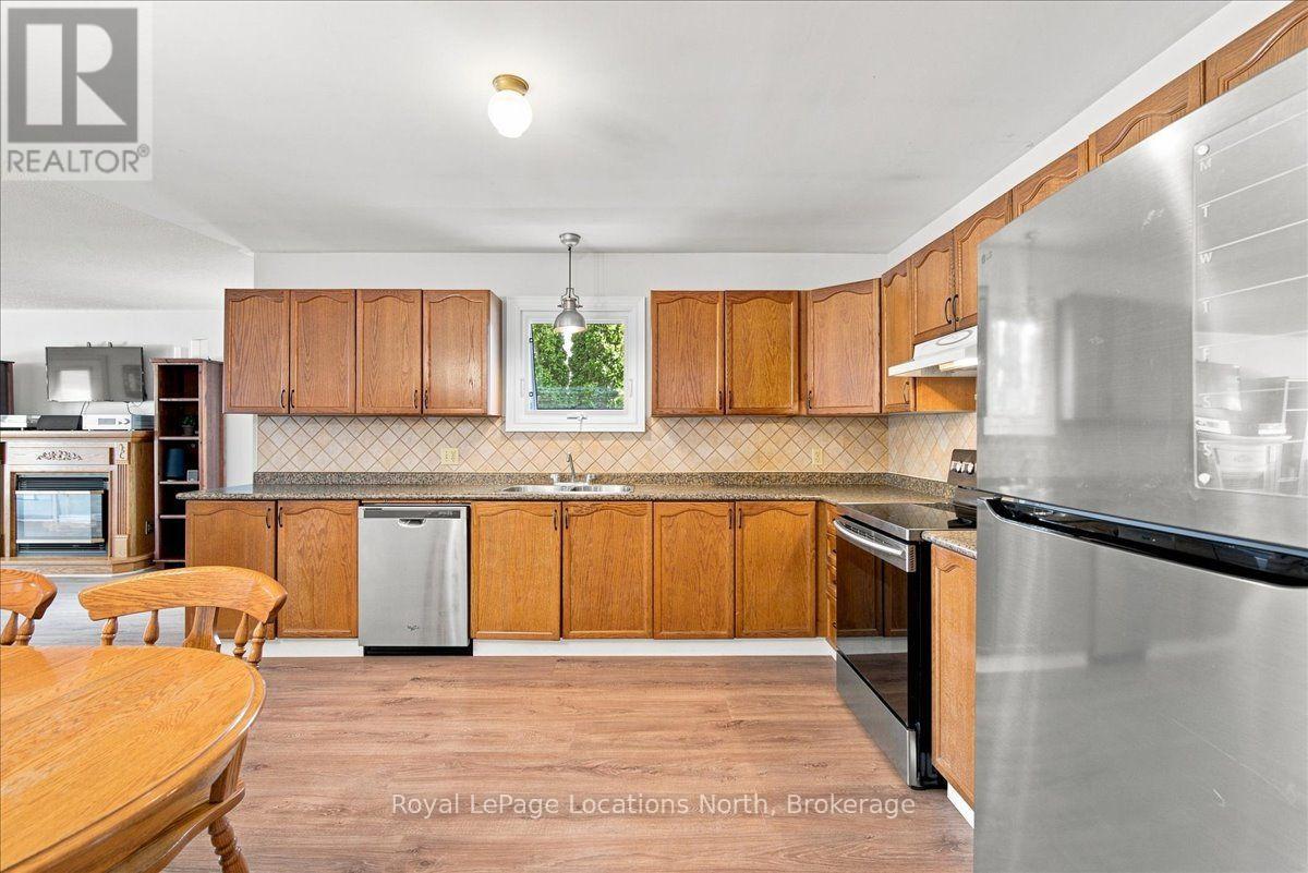 6 Royal Beech Drive, Wasaga Beach, Ontario  L9Z 1H1 - Photo 8 - S13731138